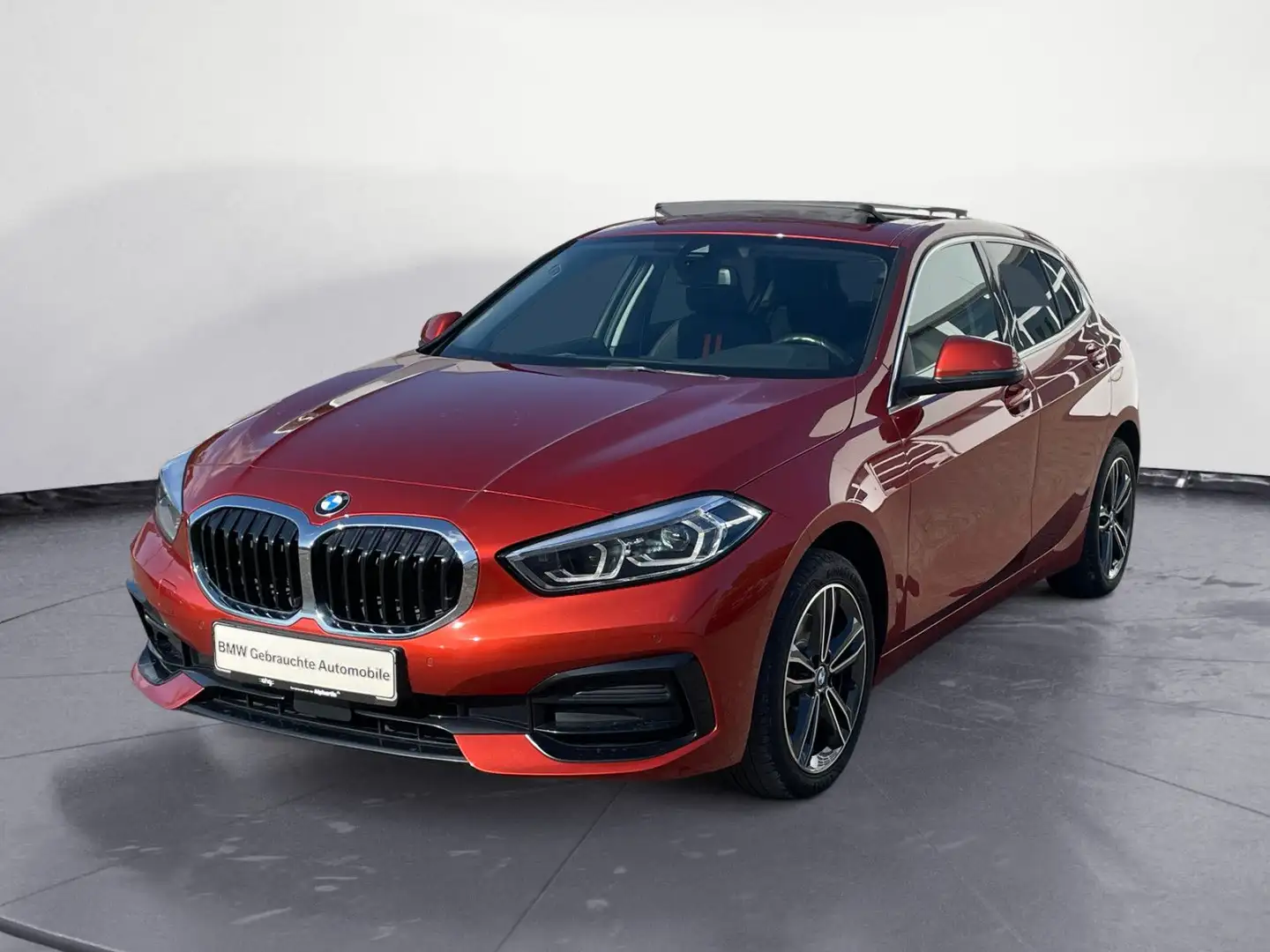 BMW 116 d Sport Line Pano Navi LED HIFI Komfortzugang Oranje - 2