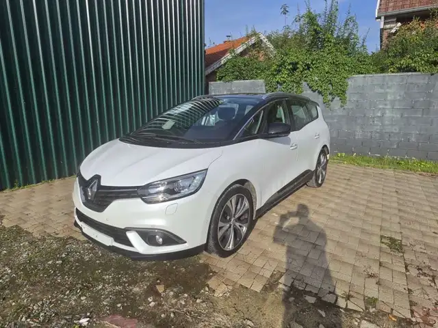 2017 Renault Grand Scenic in White for sale