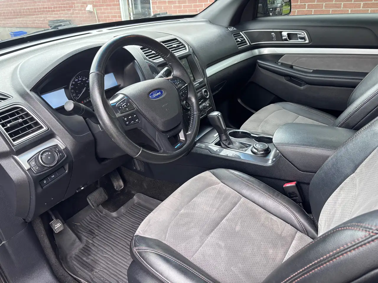 Ford Explorer fotografie Ford Explorer