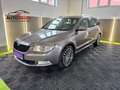 Skoda Superb 2.0 TDI 4x4 Laurin&Klement/Navi/Soundsystem/Xenon Gris - thumbnail 1