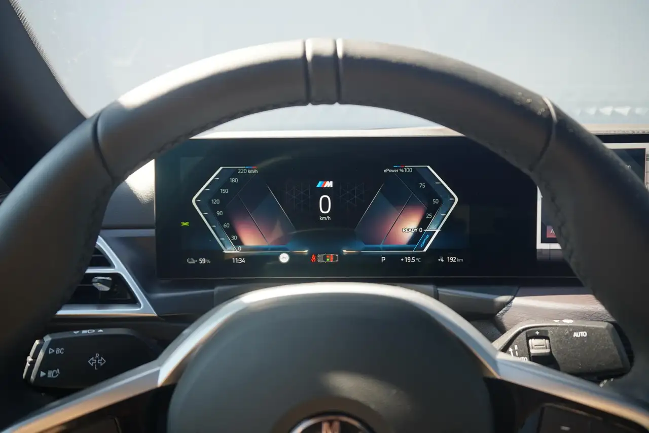 BMW i4 2026 — фото 12