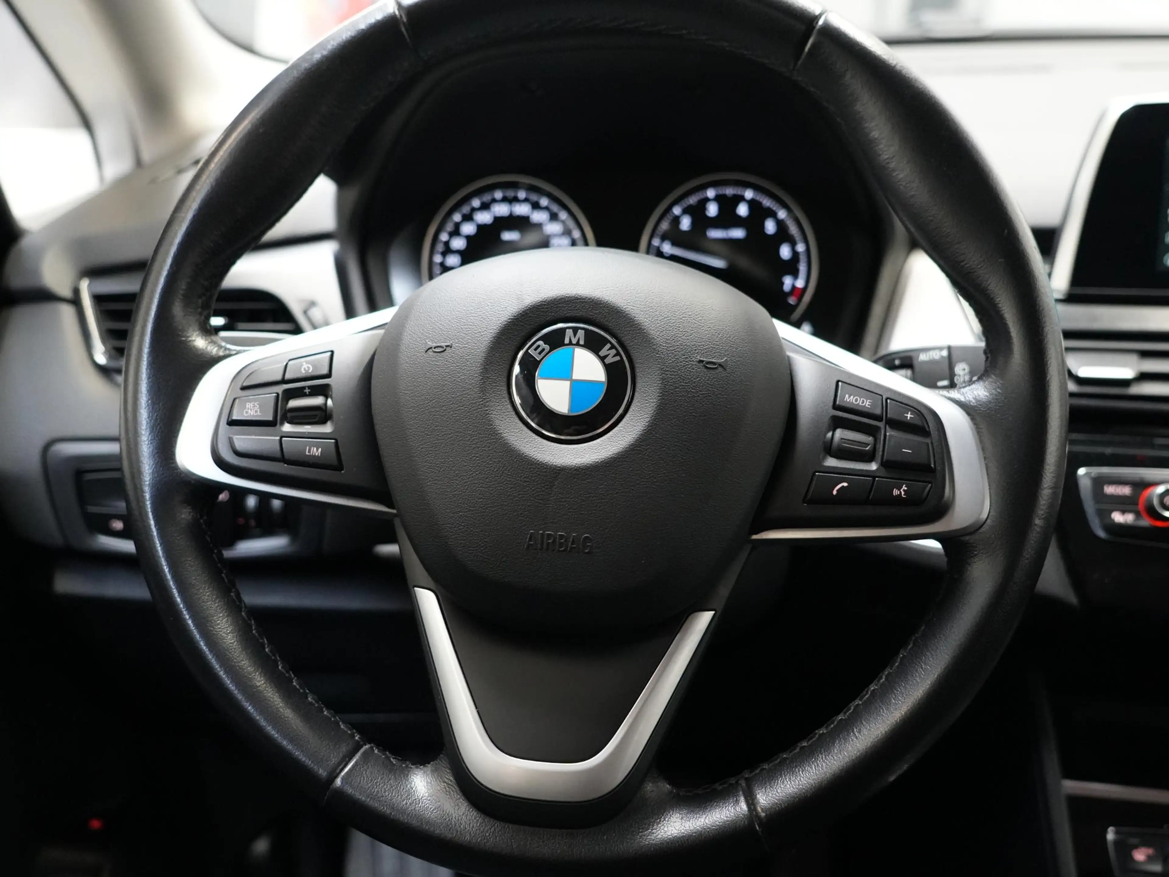 BMW 225 2-serie Active Tourer 225xe iPerformance Executive — photo 20