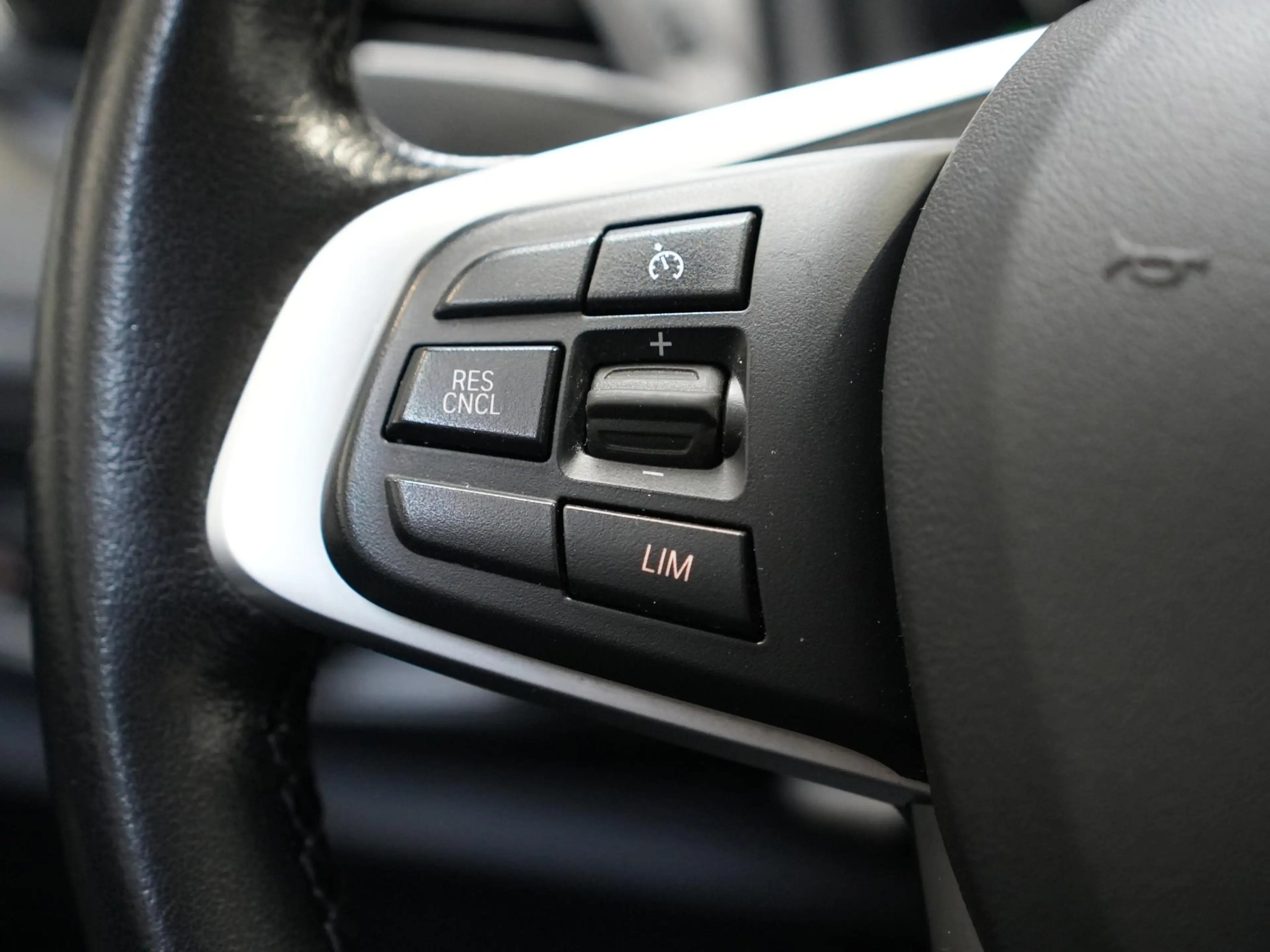 BMW 225 2-serie Active Tourer 225xe iPerformance Executive — photo 21