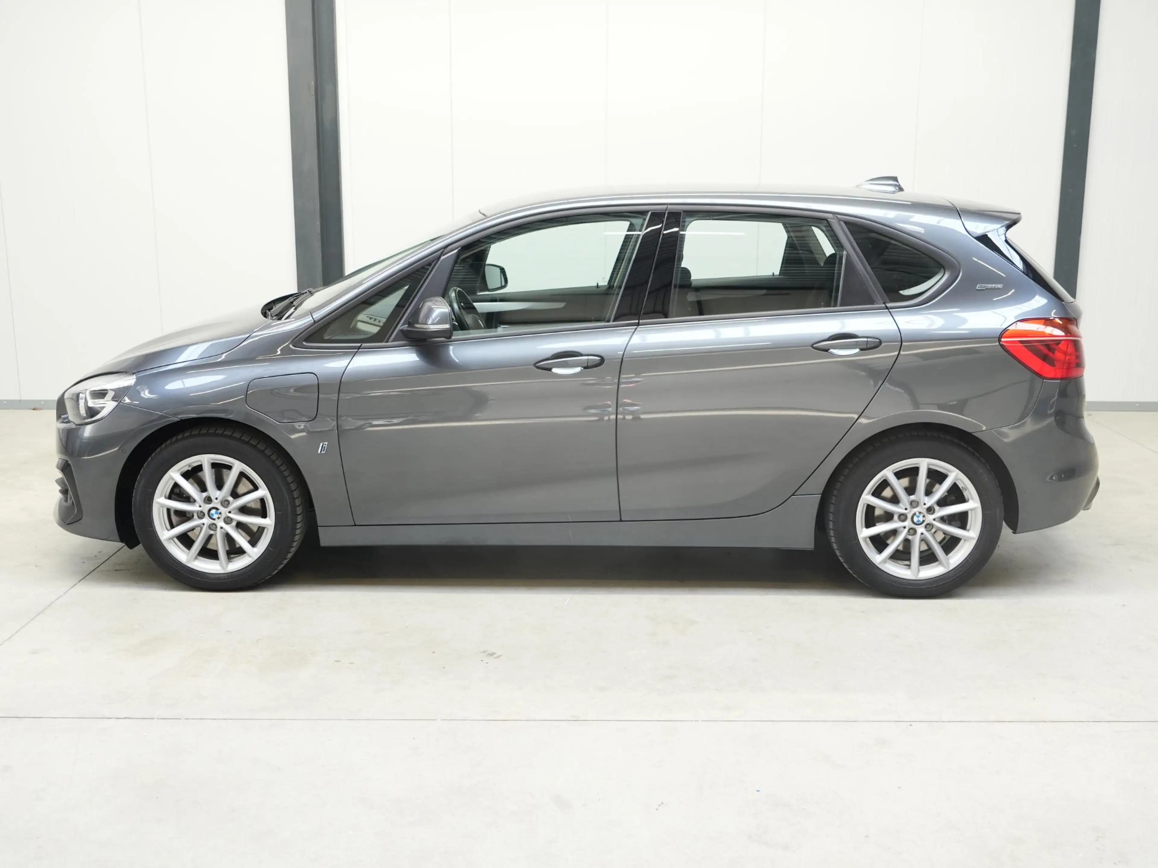 BMW 225 2-serie Active Tourer 225xe iPerformance Executive — photo 36