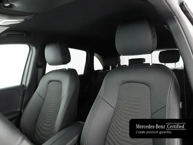 Mercedes-Benz B-Class view 13