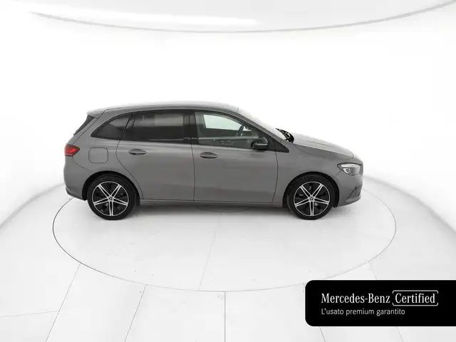 Mercedes-Benz B-Class view 5