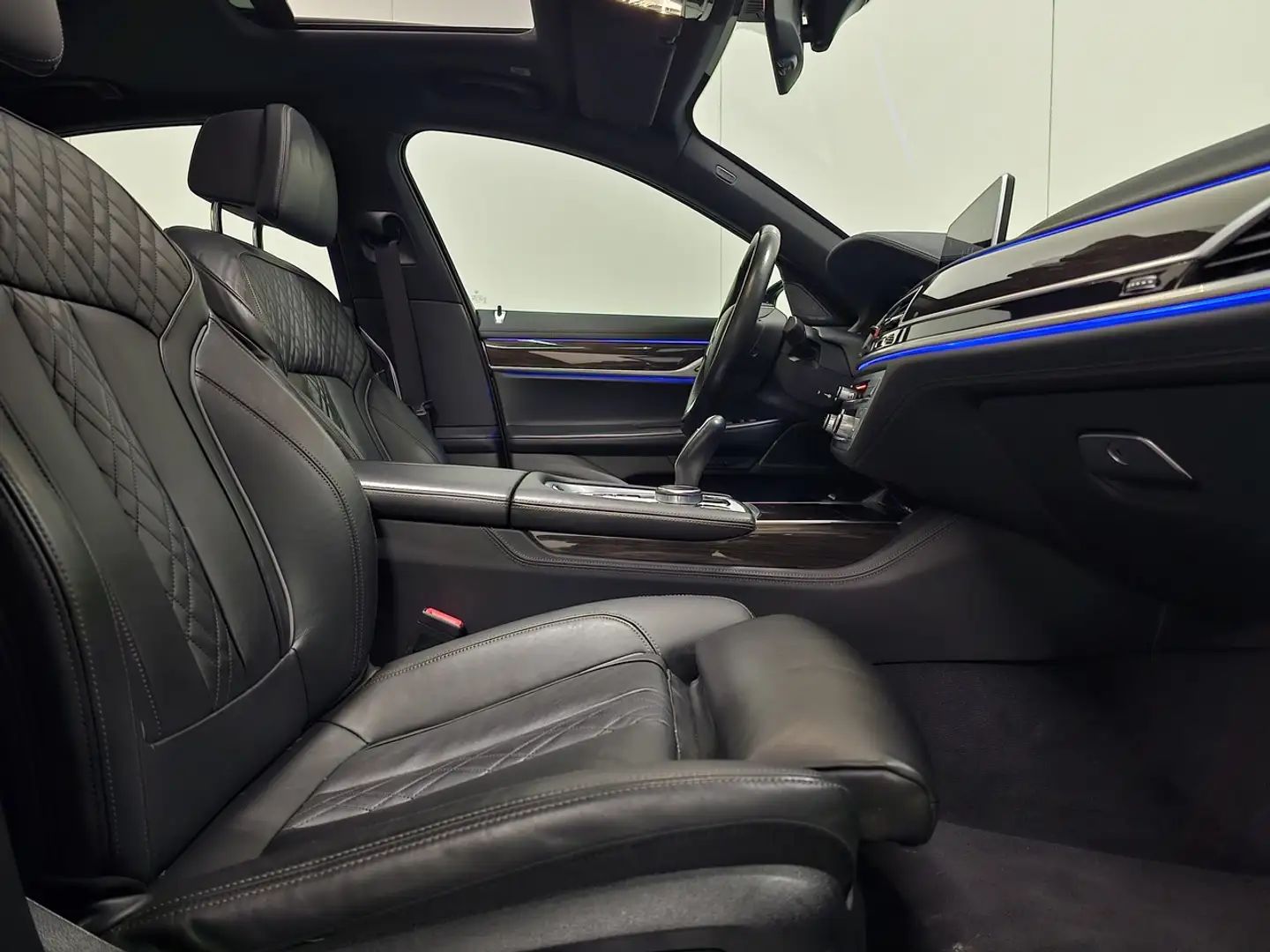 BMW 745 e Hybrid - Harman/Kardon - Topstaat! Zwart - 2