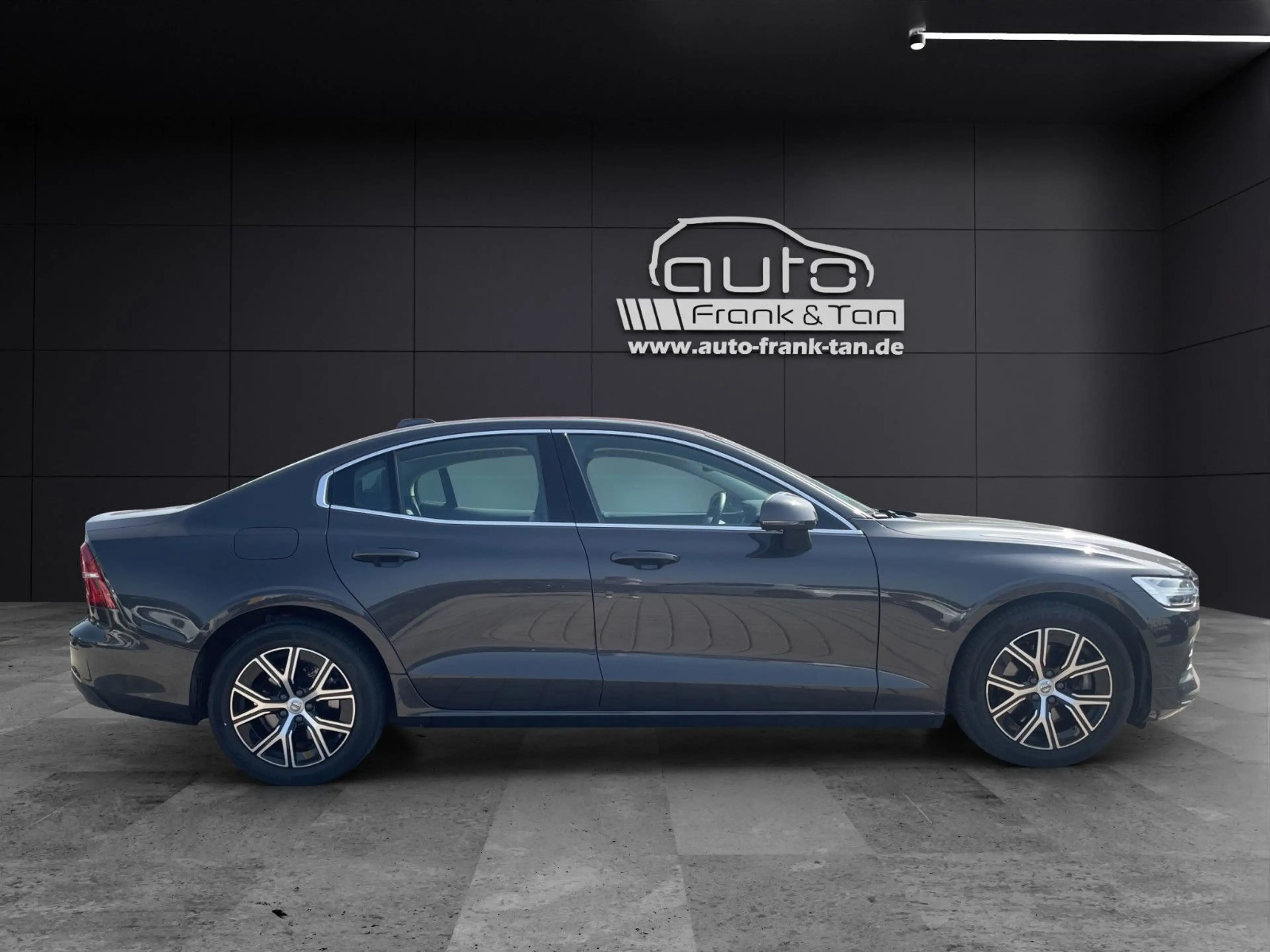 Volvo S60 Lim. Plus Dark LED*CAM*Navi*Shzg — photo 7