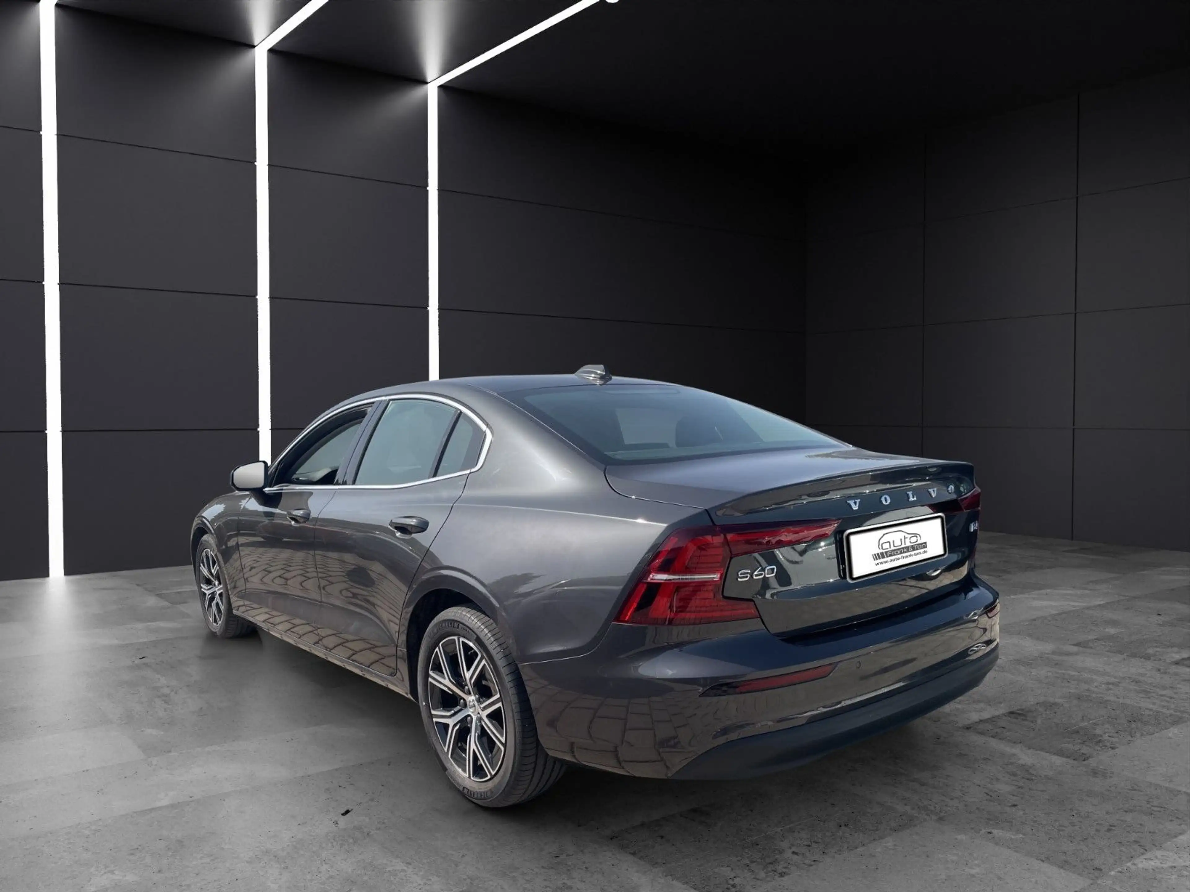 Volvo S60 Lim. Plus Dark LED*CAM*Navi*Shzg — photo 4