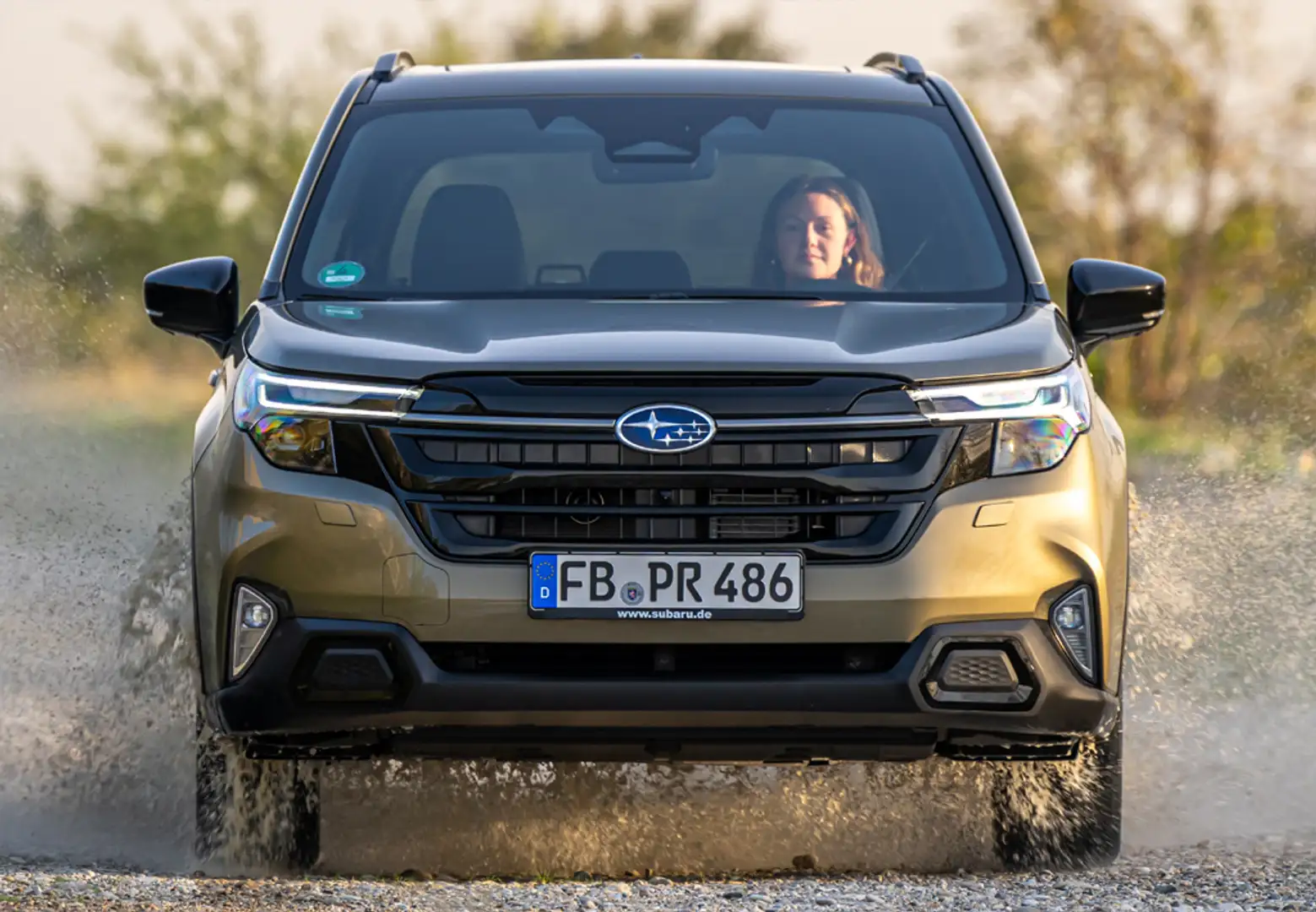 Subaru Forester 2.0i Hybrid Touring CVT - 1