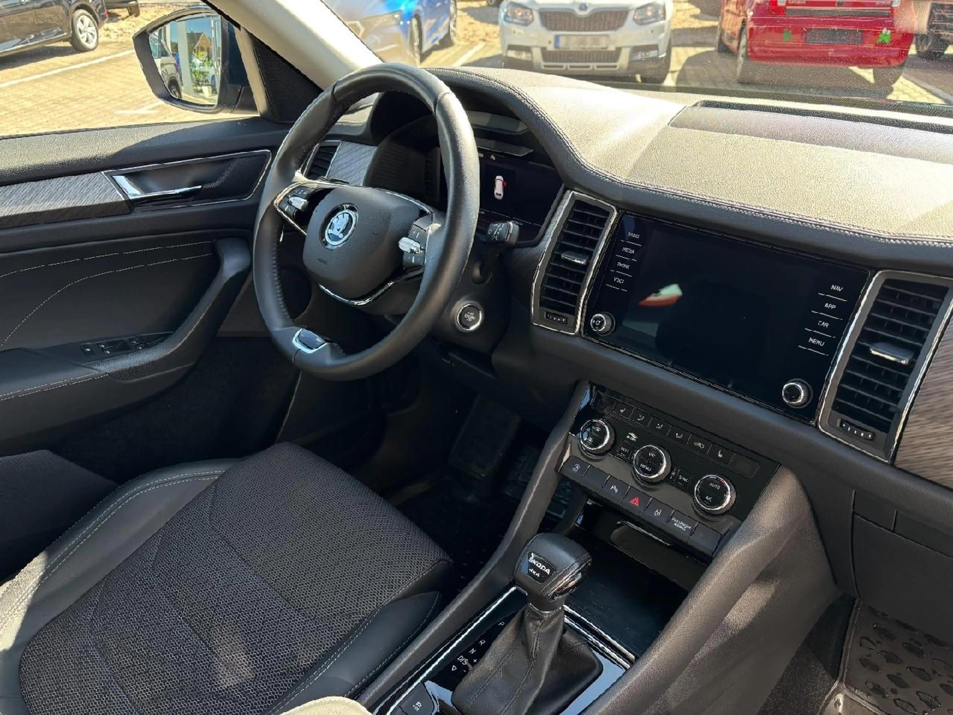 Skoda Kodiaq Kodiaq 2.0 TSI Style 4x4 *AHK*Kamera*Navi*GAR* — photo 5