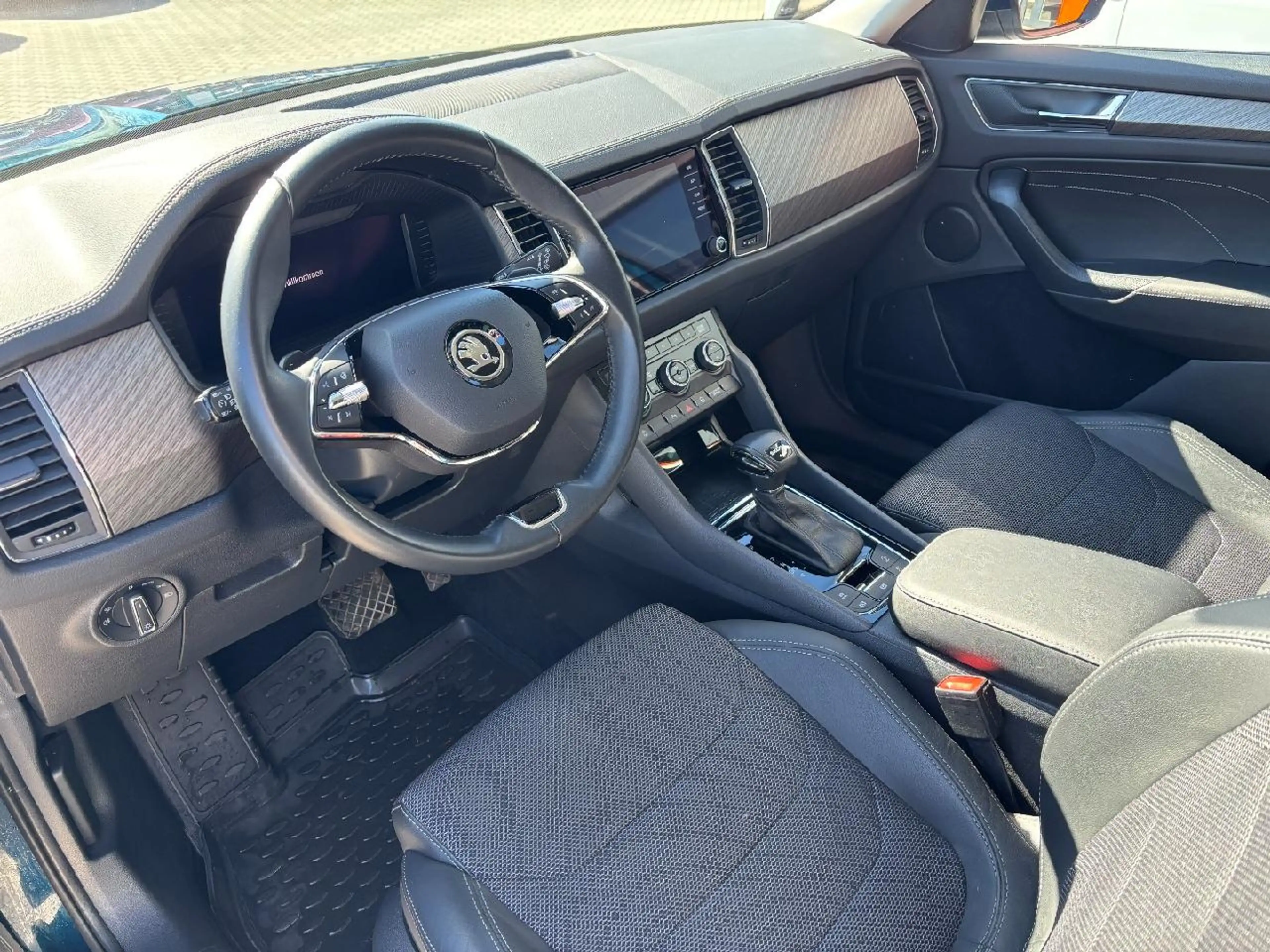 Skoda Kodiaq Kodiaq 2.0 TSI Style 4x4 *AHK*Kamera*Navi*GAR* — photo 14