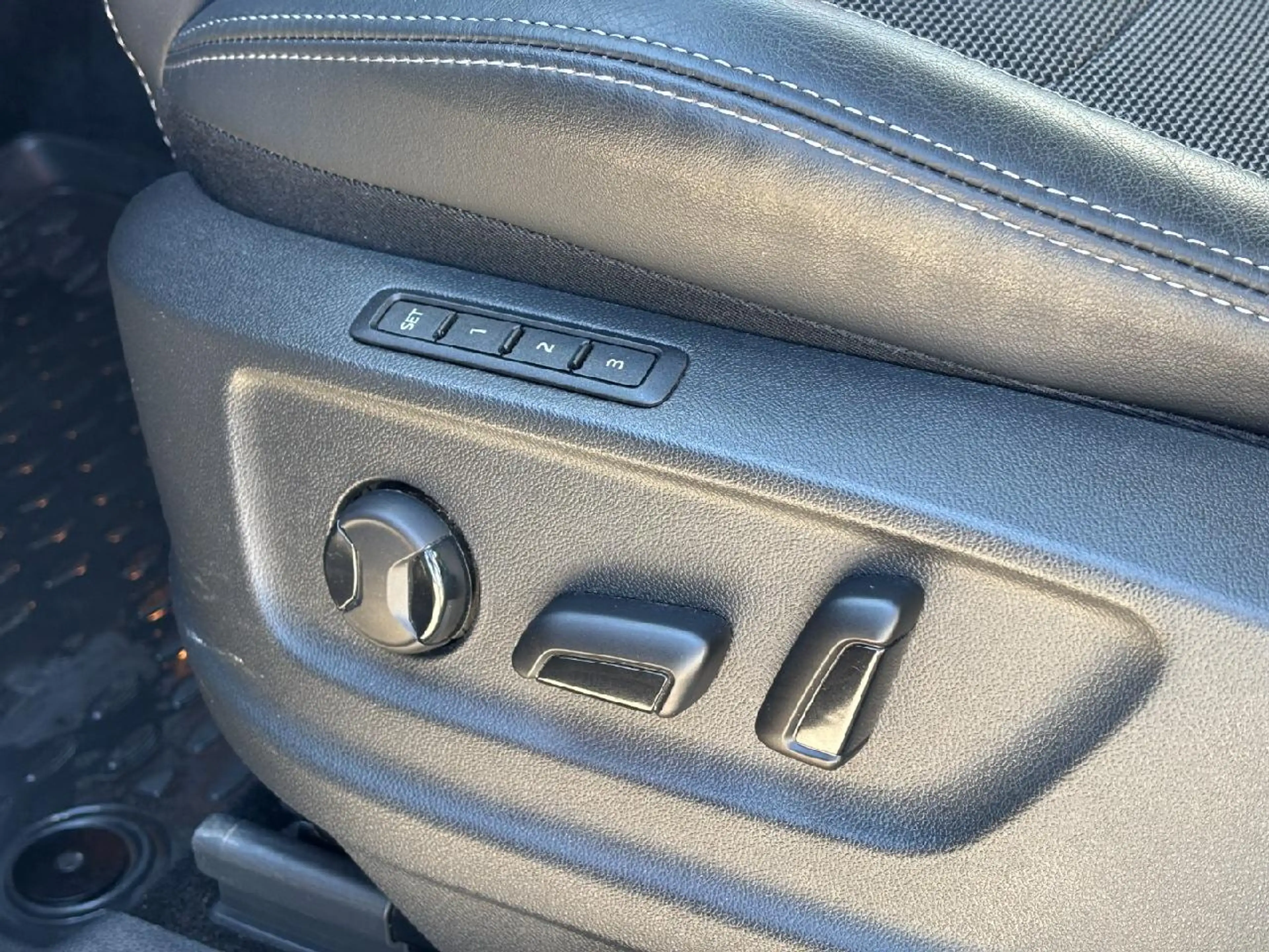 Skoda Kodiaq Kodiaq 2.0 TSI Style 4x4 *AHK*Kamera*Navi*GAR* — photo 15
