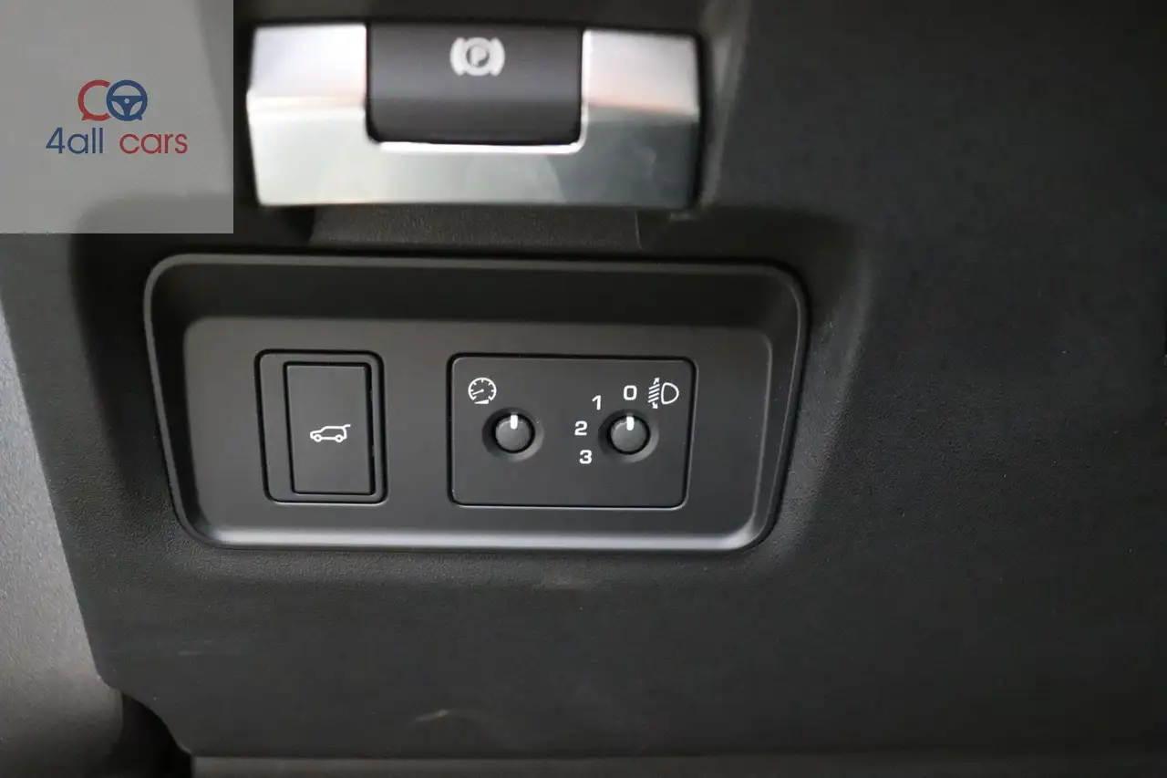 Land Rover Discovery 3406 R-Dyn HSE AWD Pano Cam180° Leder Massage Navi 2.0D 150PK AUT, миниатюра 12
