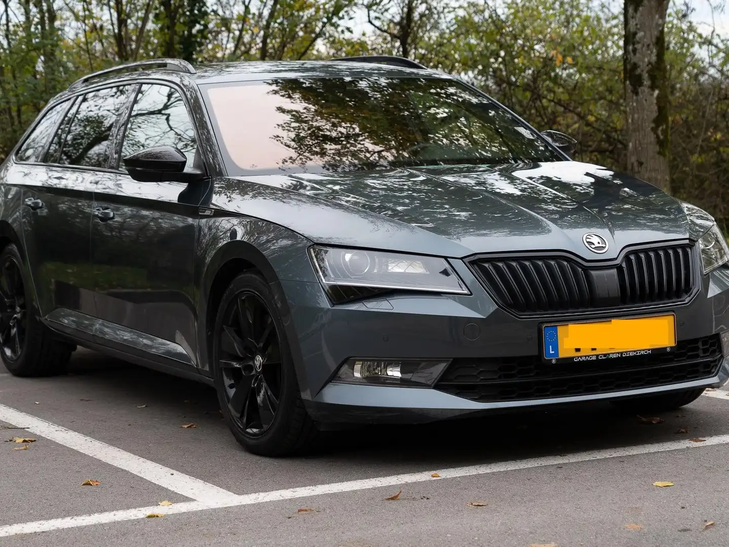 Skoda Superb Superb 2.0 TSI 4x4 DSG Sportline Gris - 1