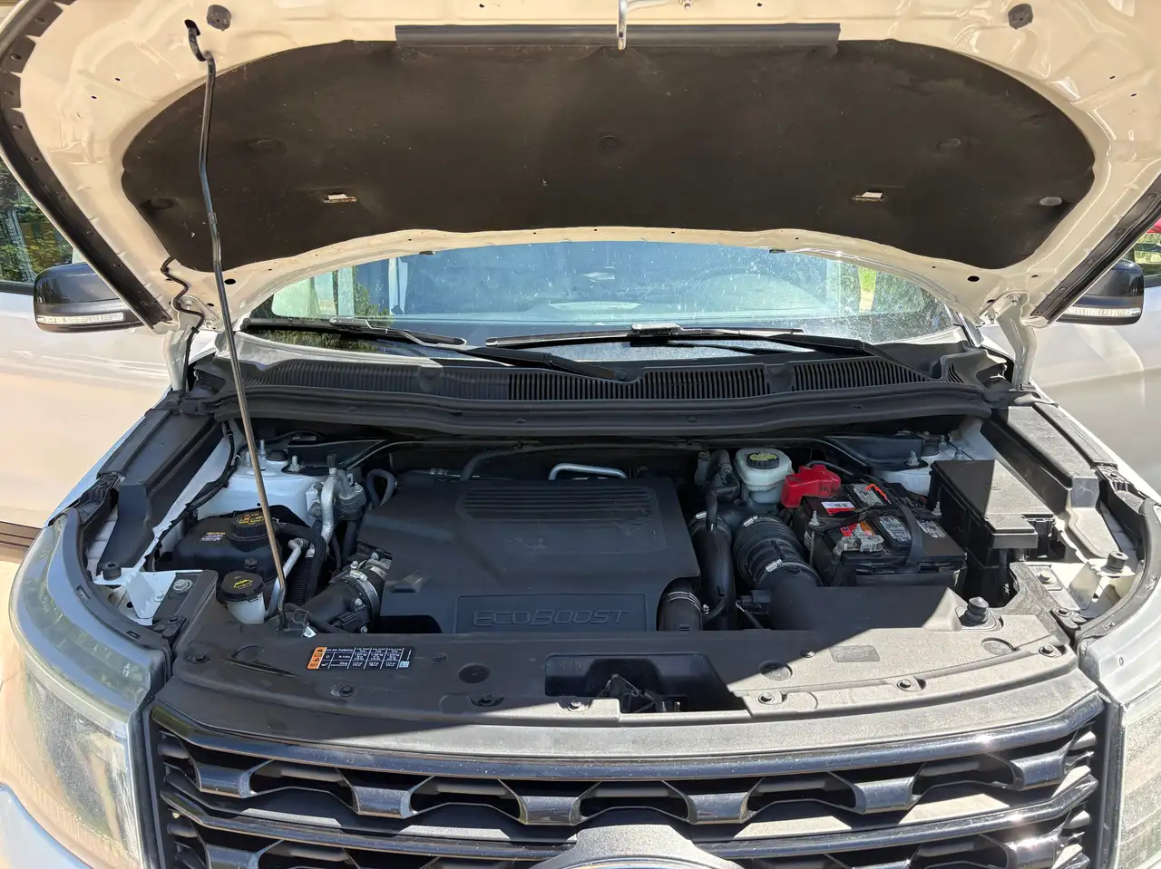 Ford Explorer photo Ford Explorer