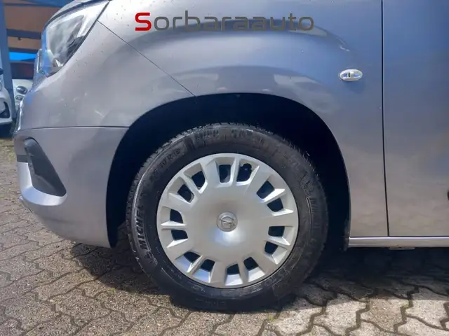 Opel Combo view 10