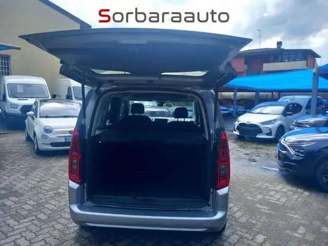 Opel Combo view 12