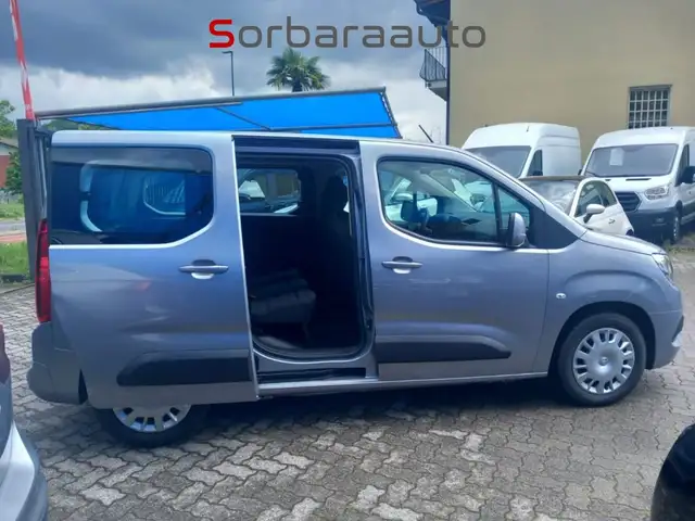 Opel Combo view 8
