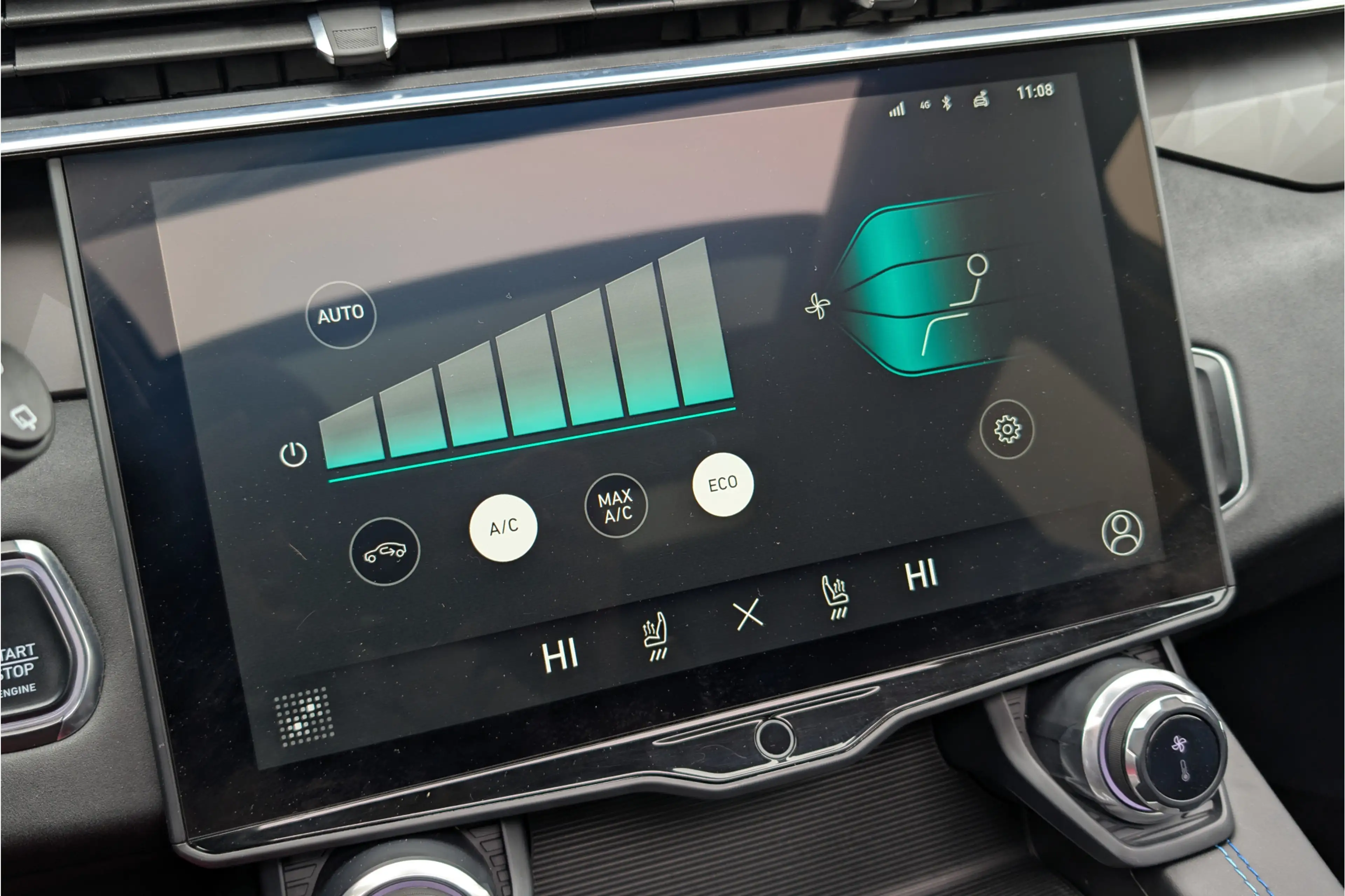 Lynk & Co 01 1.5 261PK PHEV Panorama 360 Camera Apple Carplay A — photo 33