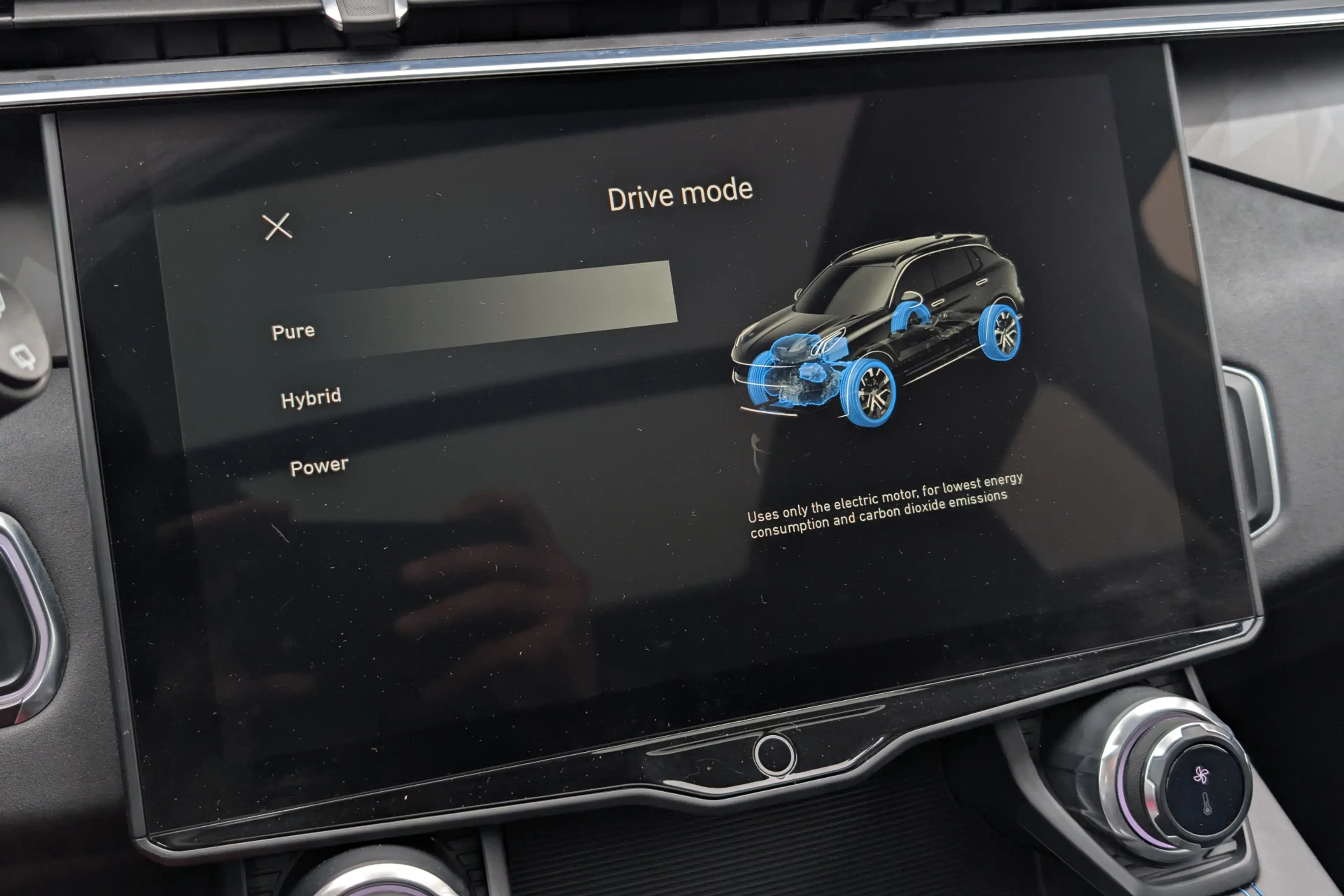 Lynk & Co 01 1.5 261PK PHEV Panorama 360 Camera Apple Carplay A — photo 38