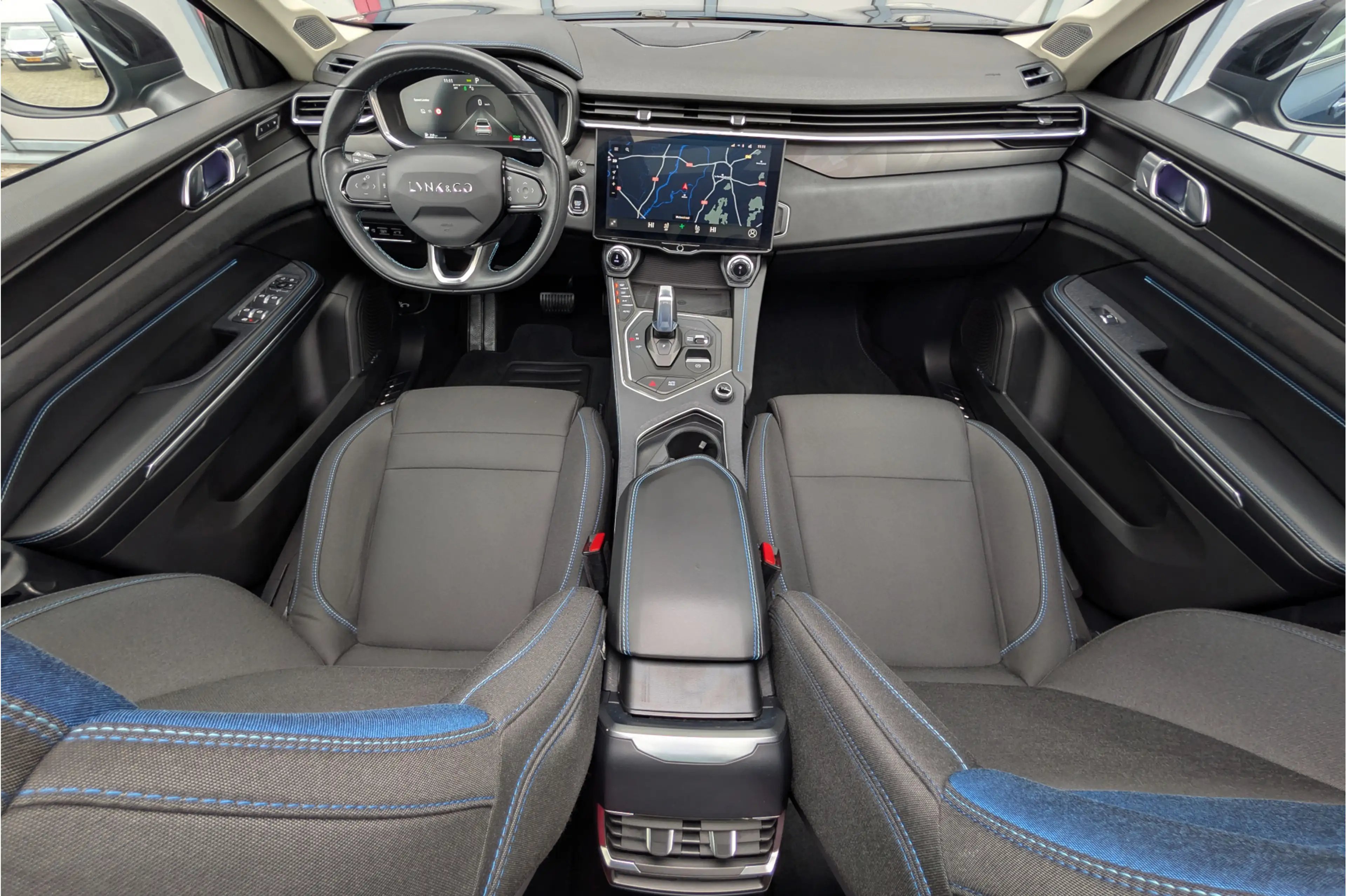 Lynk & Co 01 1.5 261PK PHEV Panorama 360 Camera Apple Carplay A — photo 6