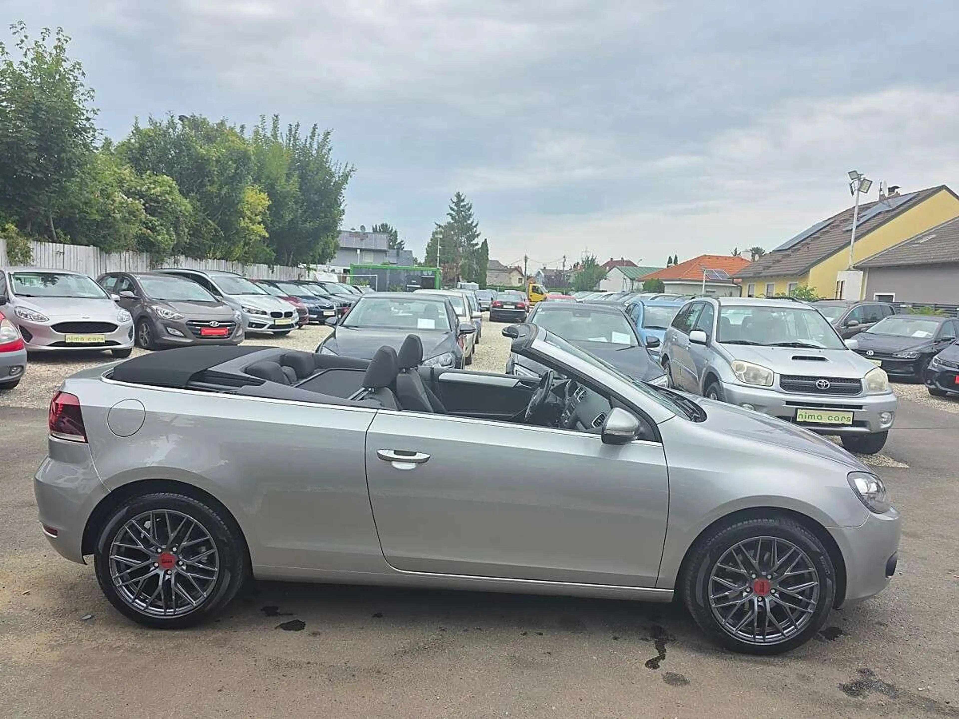 Volkswagen Golf Cabriolet Golf Cabrio BMT 1,6 TDI DPF — photo 2