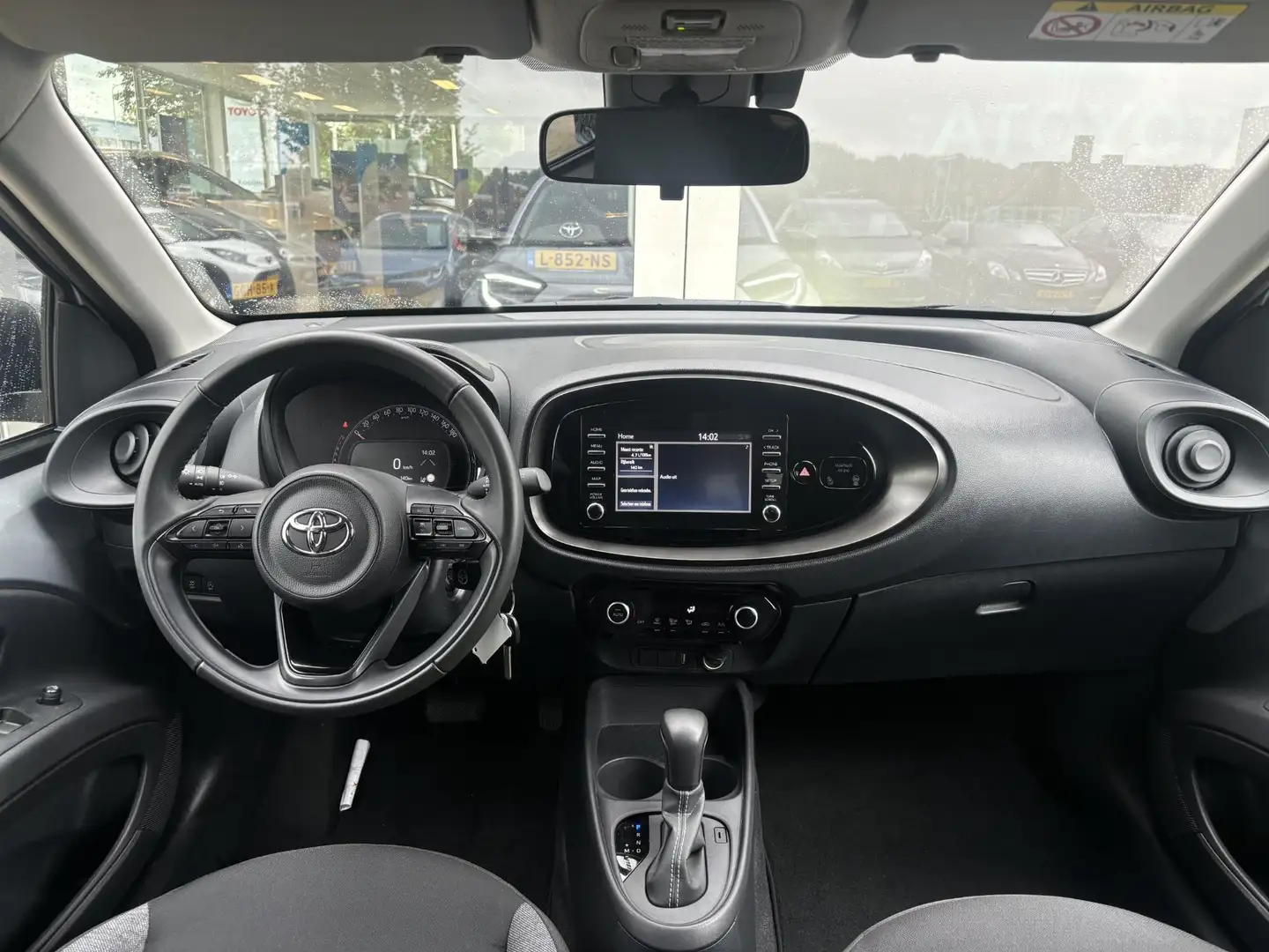Toyota Aygo X 1.0 VVT-i S-CVT first | Trekhaak voor fietsen | Ap Grigio - 2