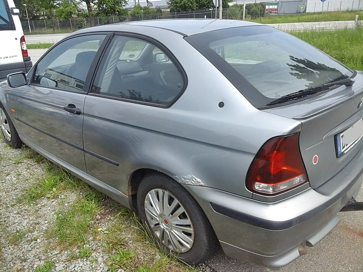 BMW 318 318td Compact/met+NAVI+Klima+Holz /TÜV/ mit AHK Grigio - 1