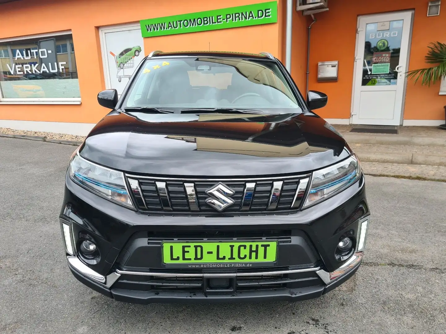 Suzuki Vitara 1.4 Mild-Hybrid 4x4 Comfort+ DAB/NAVI/LED Schwarz - 2