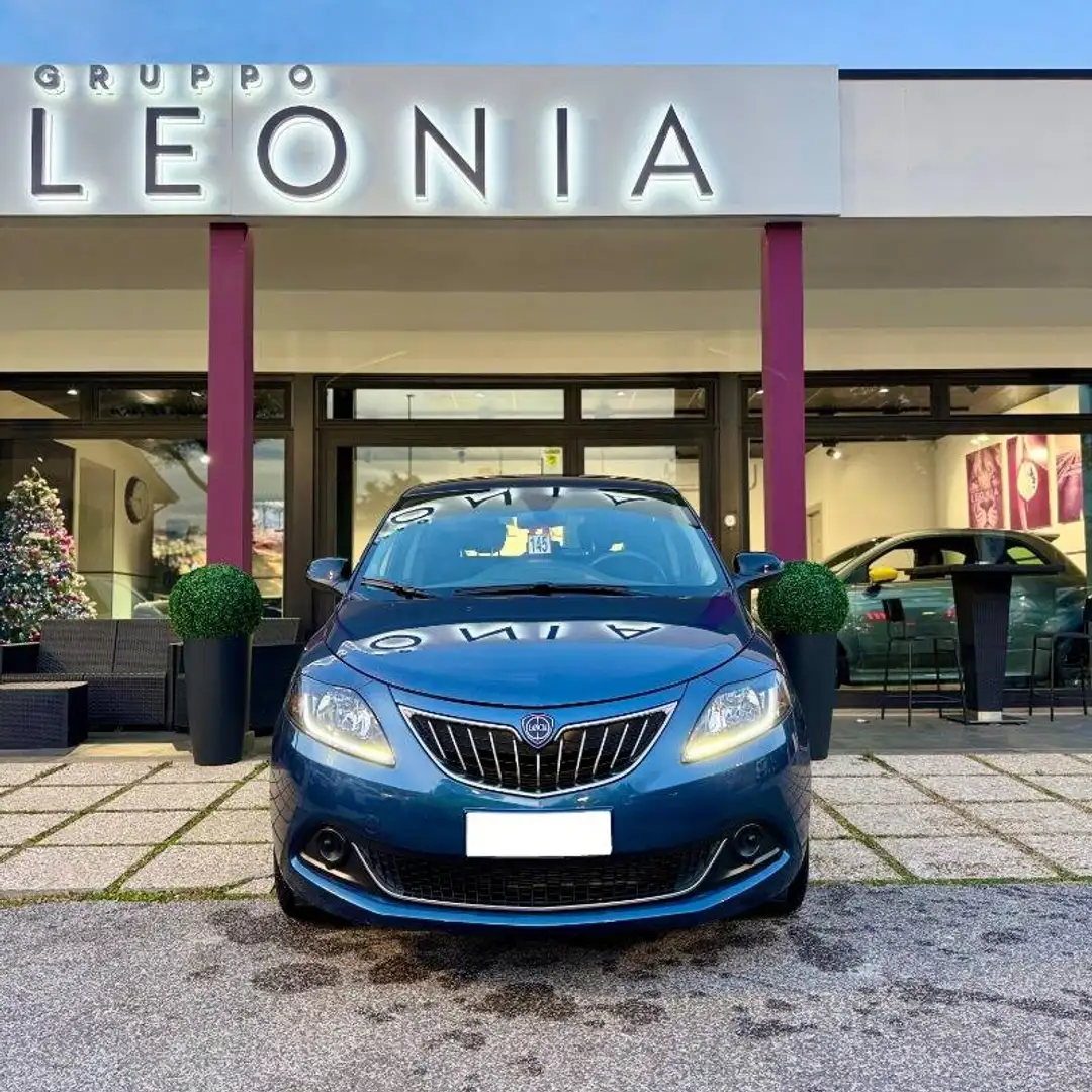 Lancia Ypsilon 1.0 firefly hybrid Gold Plus s&s 70cv 5 posti Bleu - 2