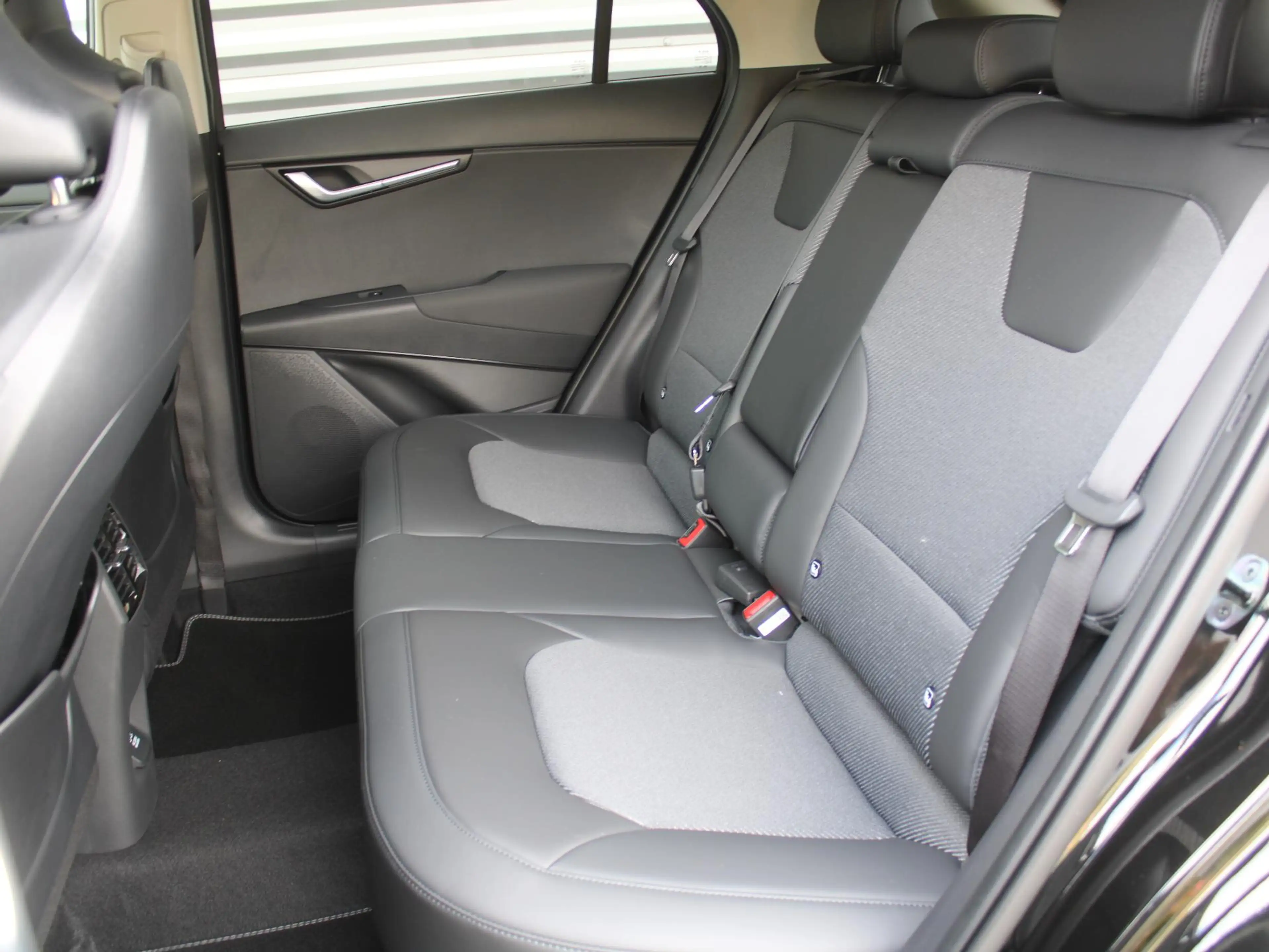 Kia Niro 1.6 GDi Hybrid DynamicPlusLine | Automaat | Nieuwe — photo 31