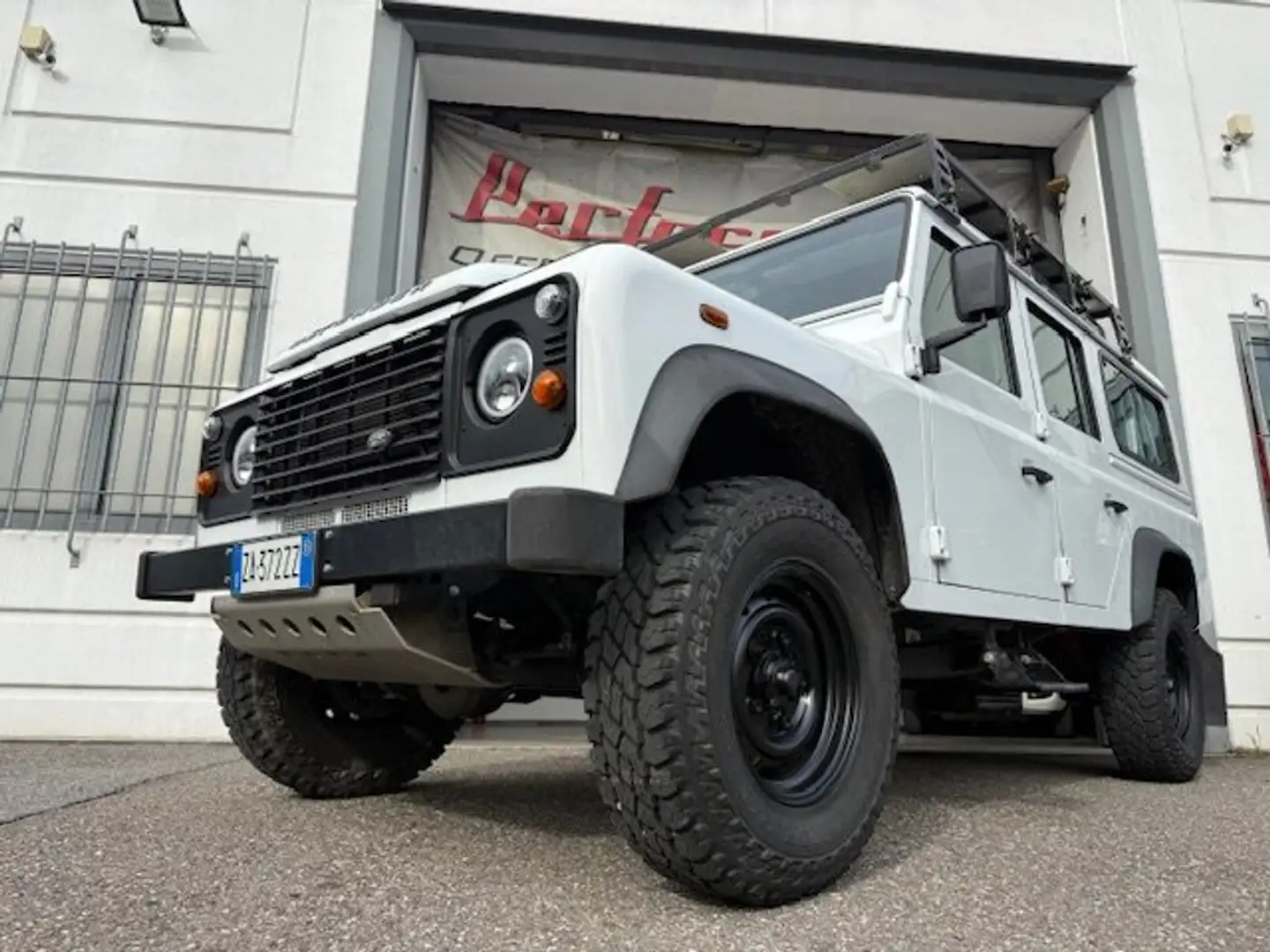 Land Rover Defender Defender 110 2.2 TD4 AUTOCARRO 5 POSTI White - 2