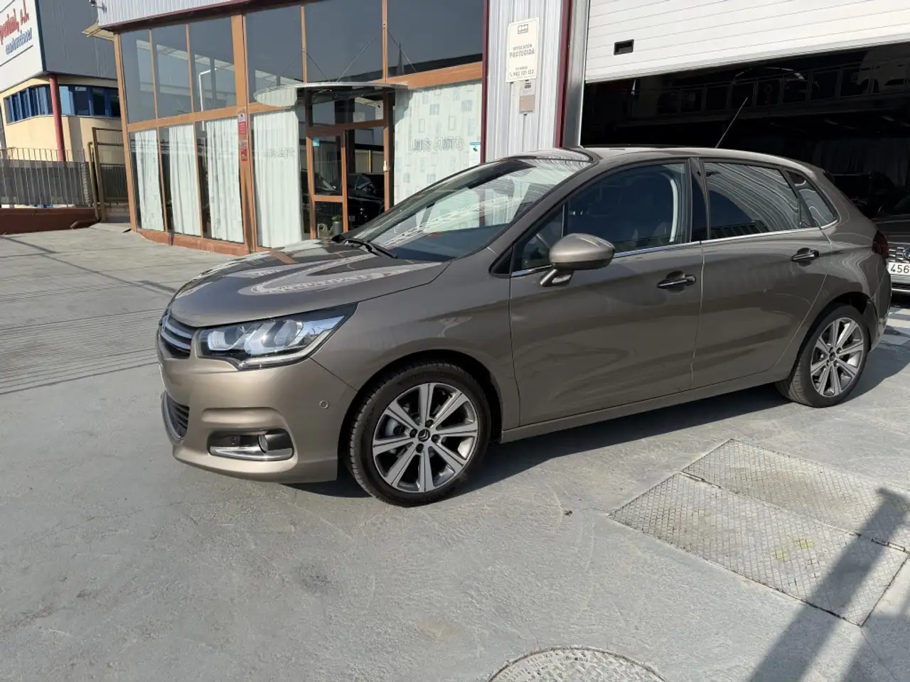 Citroën C4