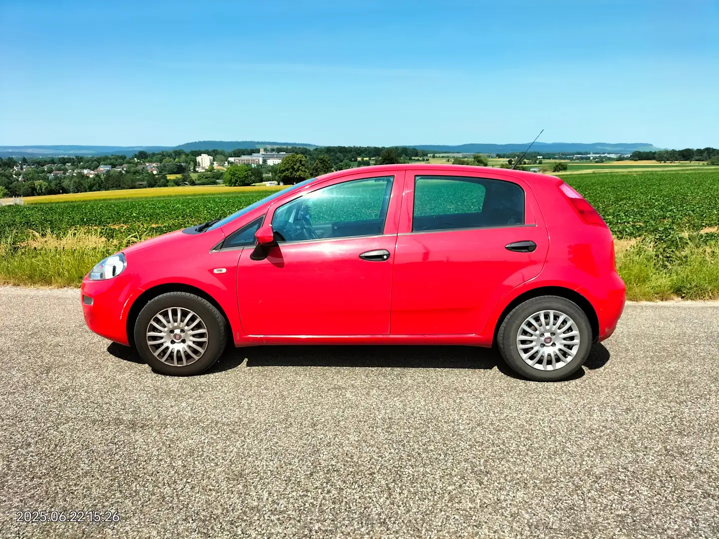 Fiat Punto Punto 1.2 8V MyLife Start Red - 1