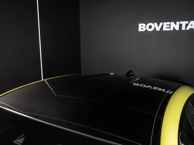 BMW M4 view 10