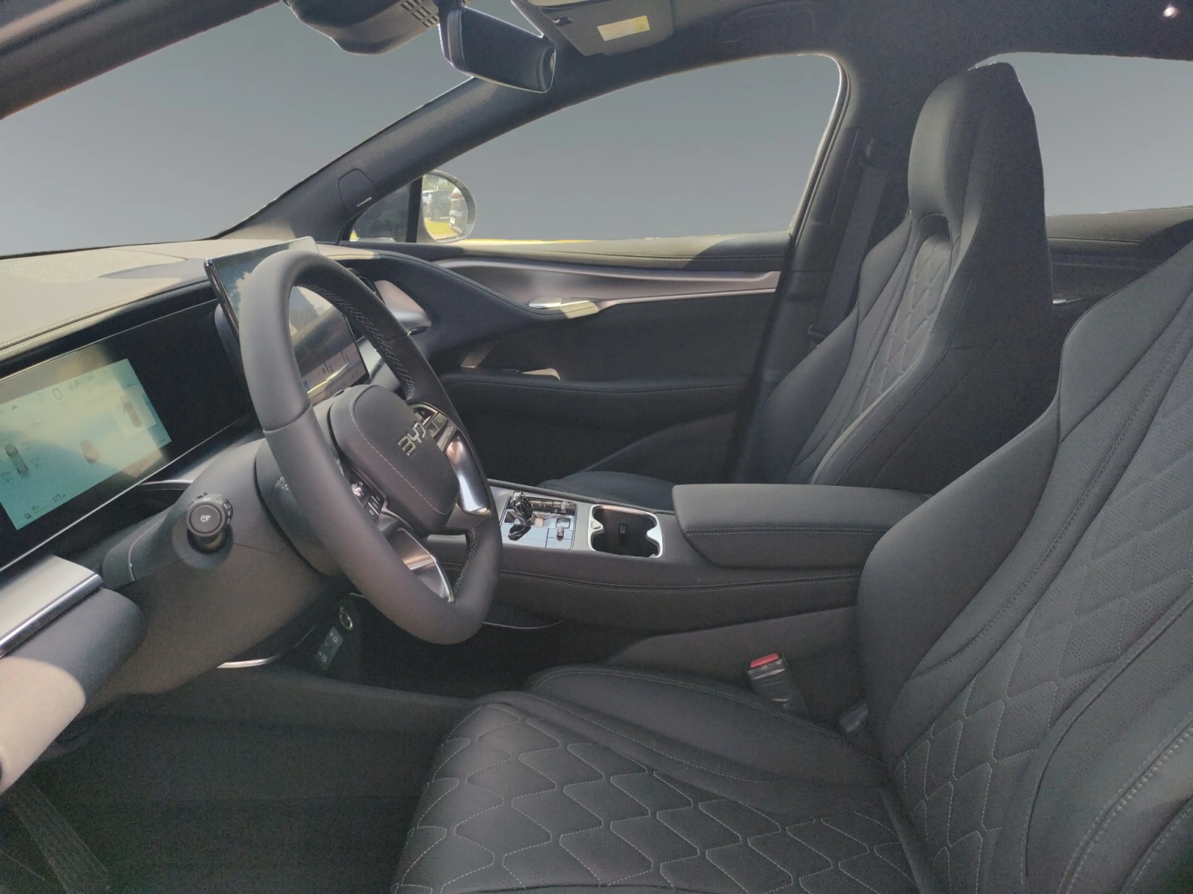 BYD Sealion 7 Excellence AWD — photo 9