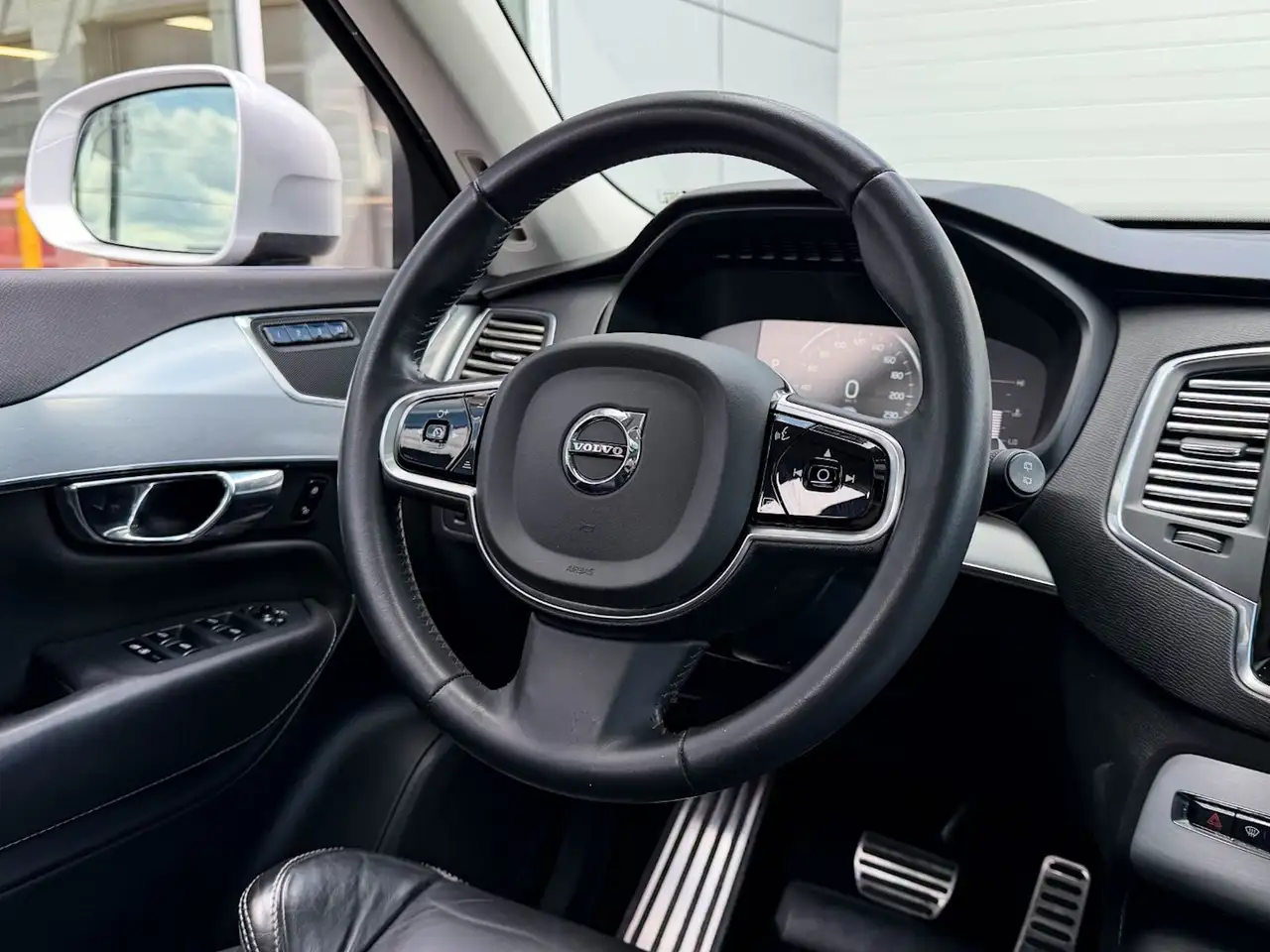 Volvo XC90 снимка Volvo XC90