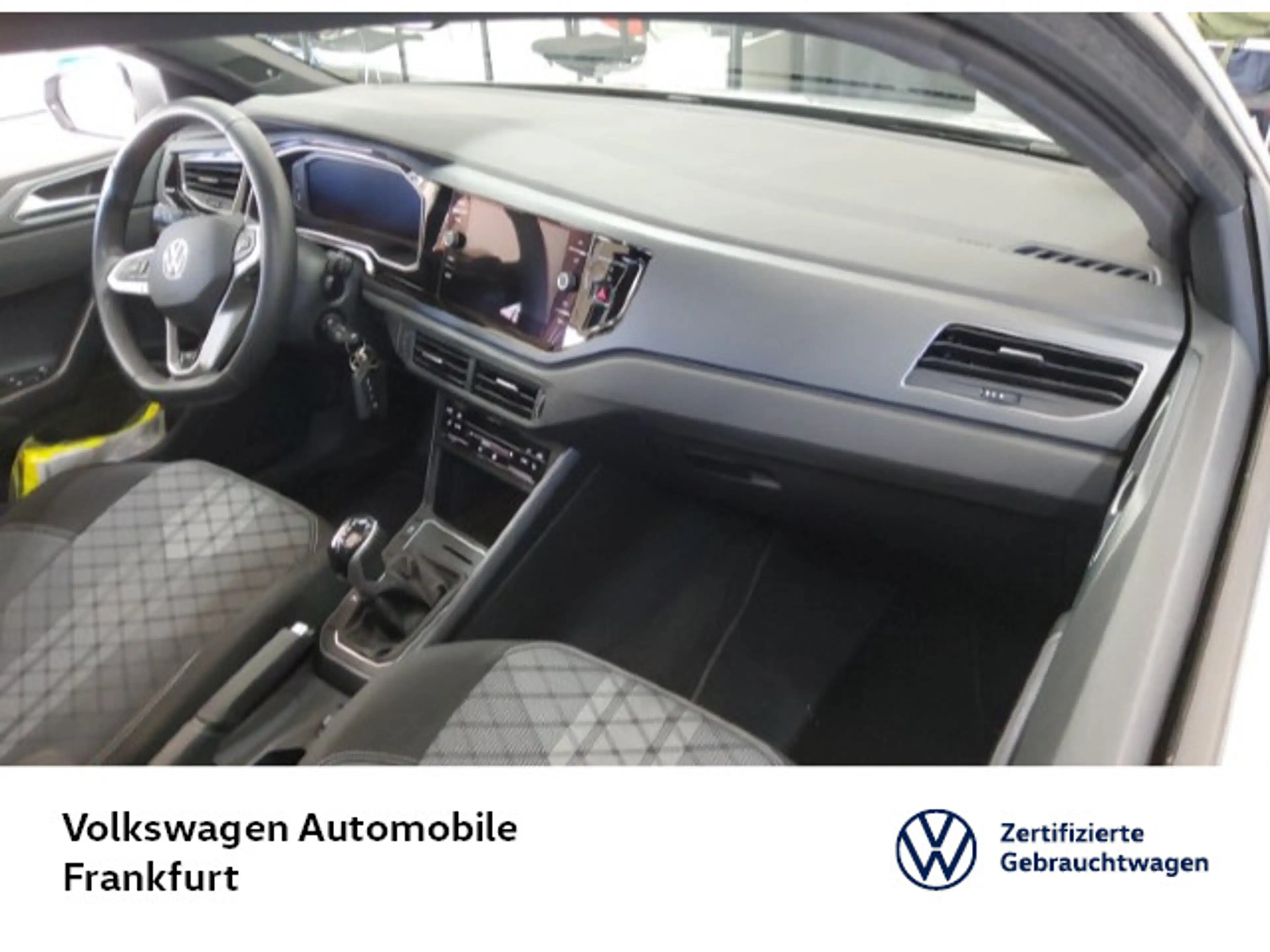 Volkswagen Polo 1.0 TSI DSG R-Line Navi ACC DAB+ IQ.Light F