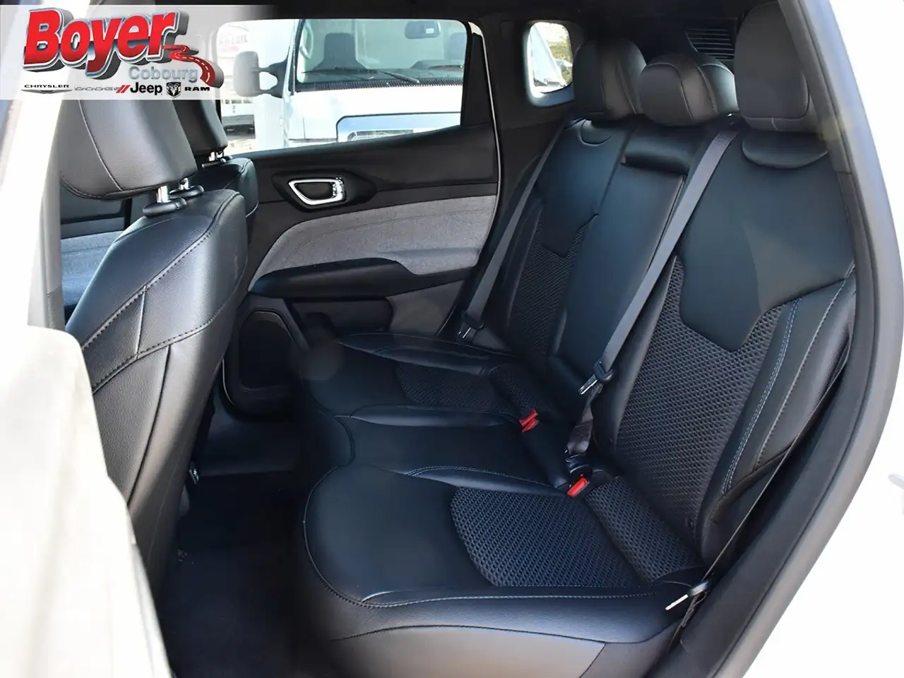 Jeep Compass снимка Jeep Compass