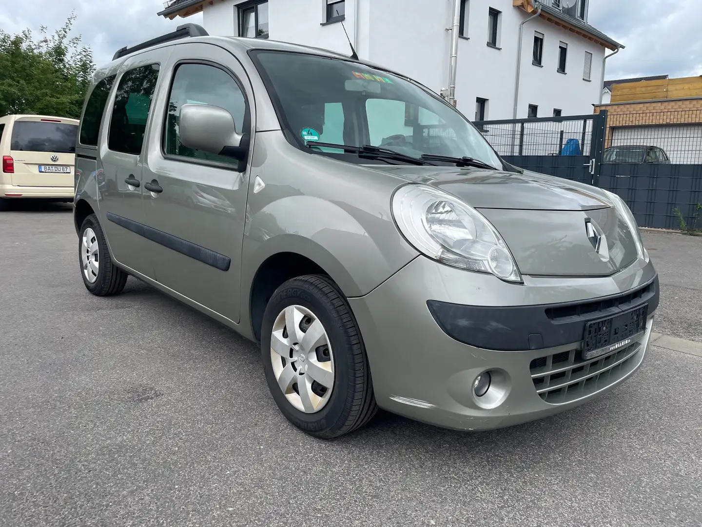 Renault Kangoo 1.6 TÜV NEU 06/2027 Grau - 2