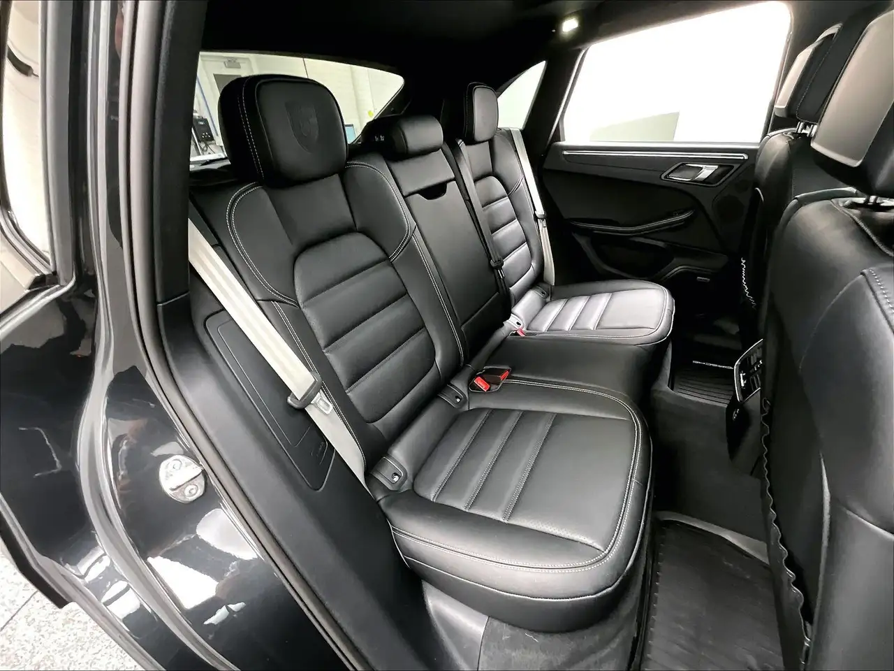 Porsche Macan снимка Porsche Macan