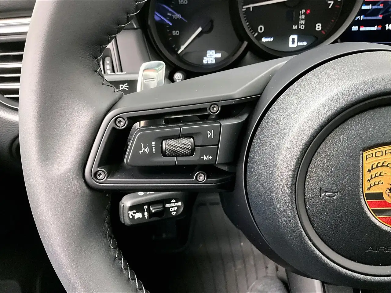 Porsche Macan снимка Porsche Macan