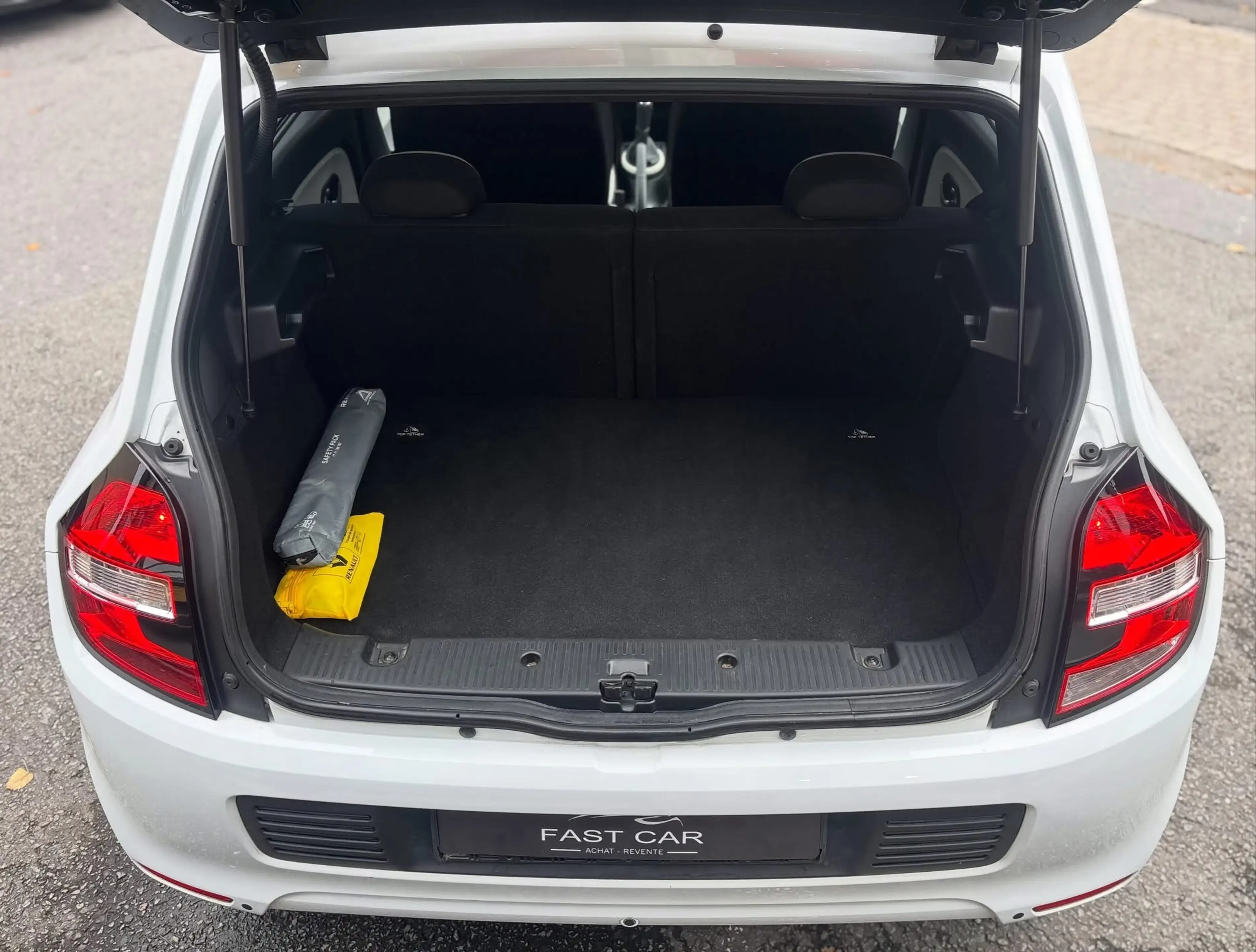 Renault Twingo Twingo 1.0i SCe Limited — photo 10