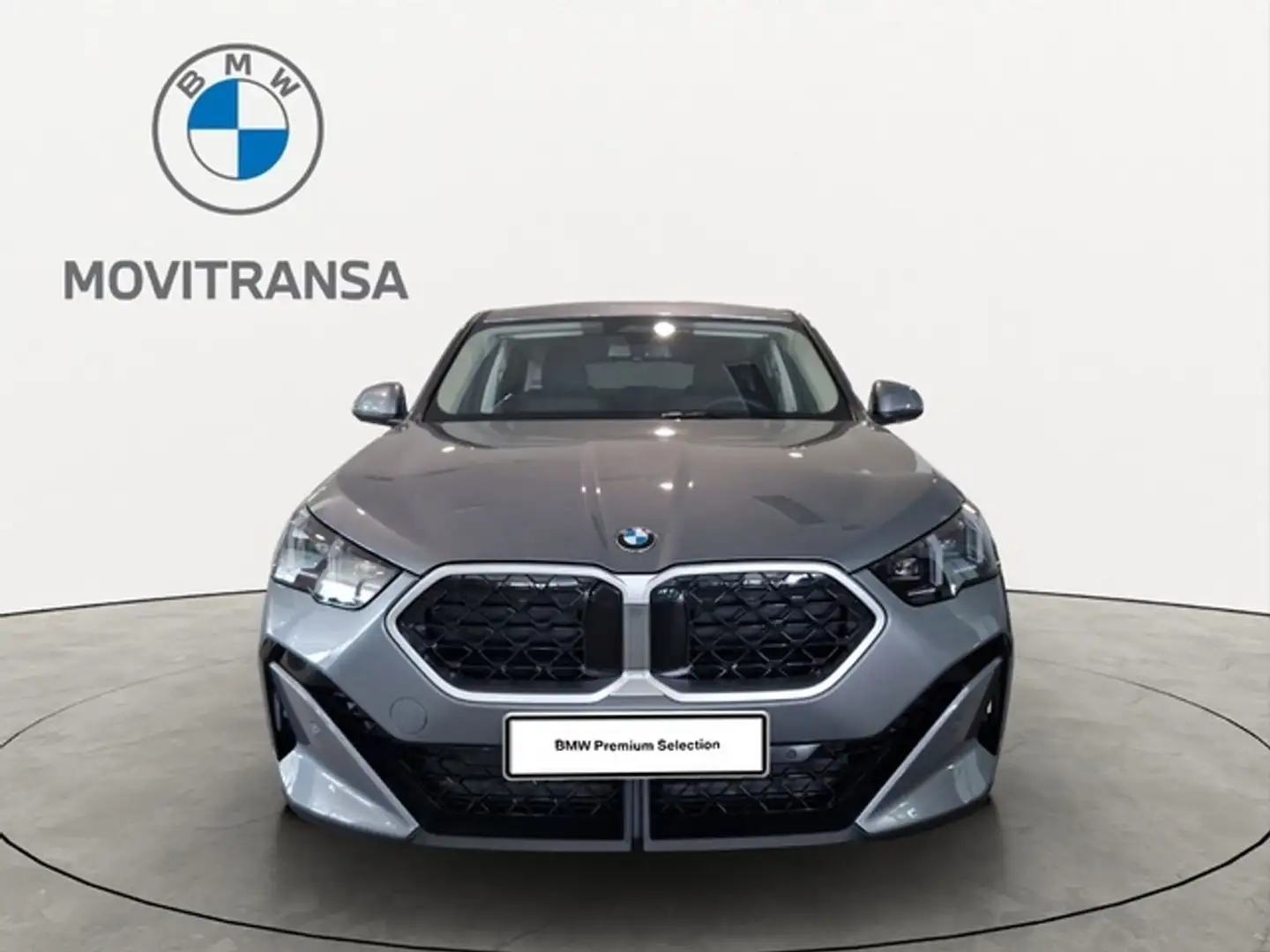BMW X2 sDrive 20dA Grau - 2