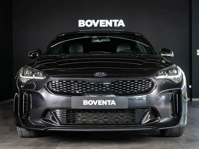 Kia Stinger view 2