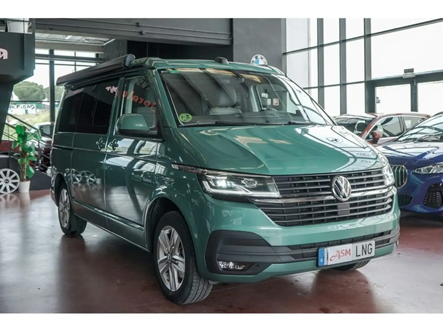 Volkswagen T6 California 2.0TDI BMT Beach Tour DSG 110kW Groen - 2