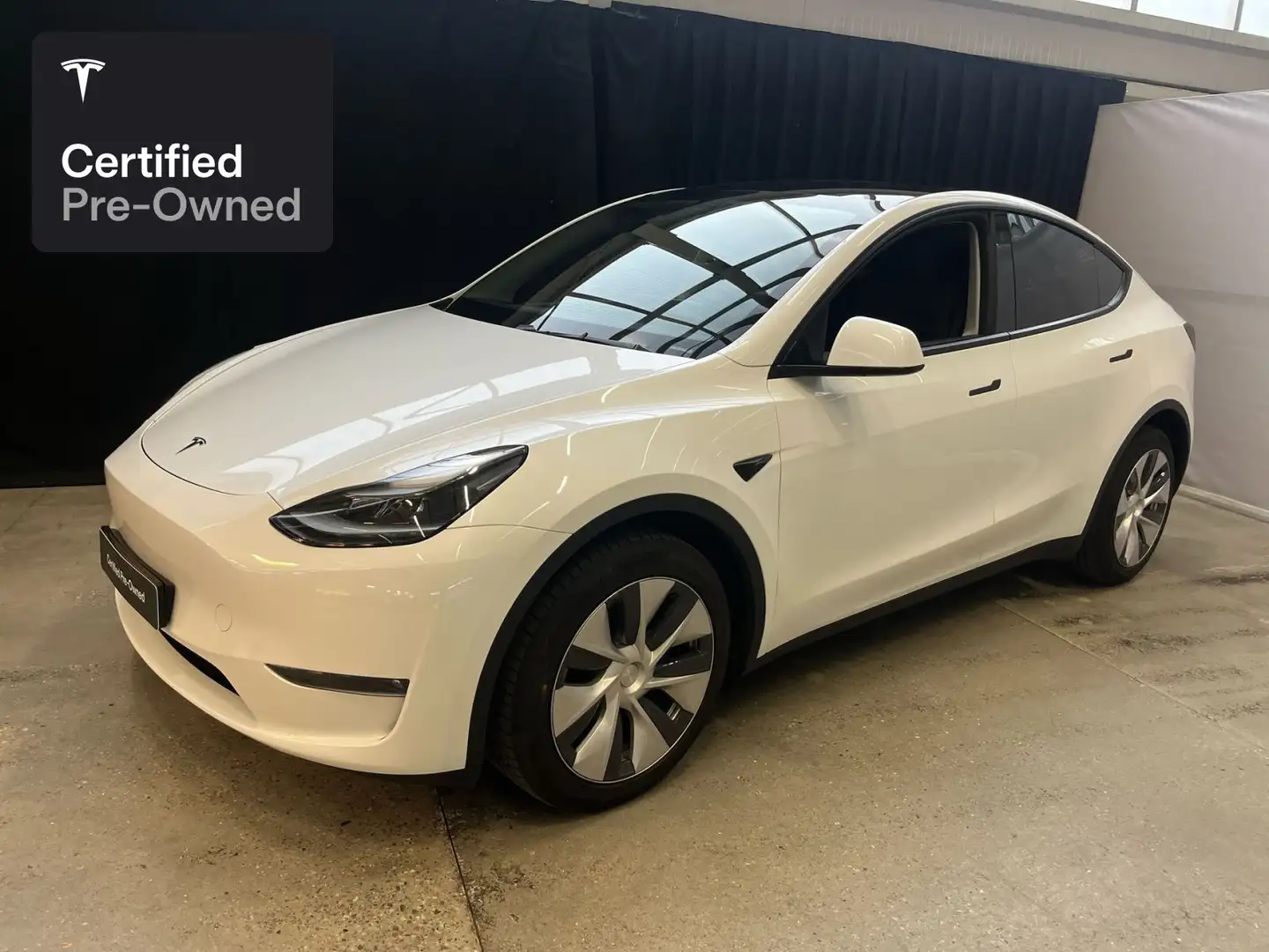 Tesla Model Y Long Range AWD "Certified Pre-Owned" Weiß - 1