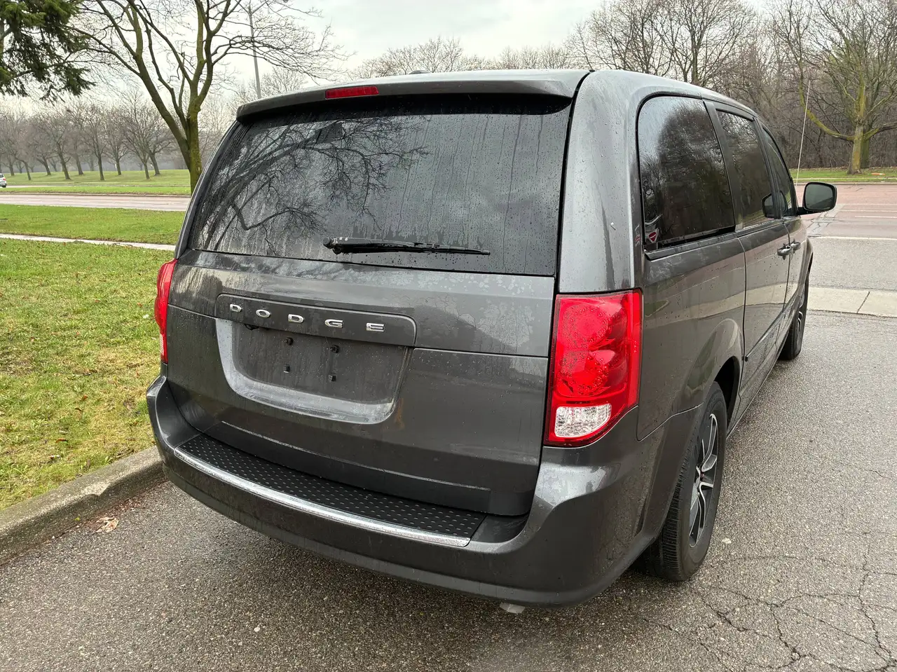 Dodge Grand Caravan fotografie Dodge Grand Caravan