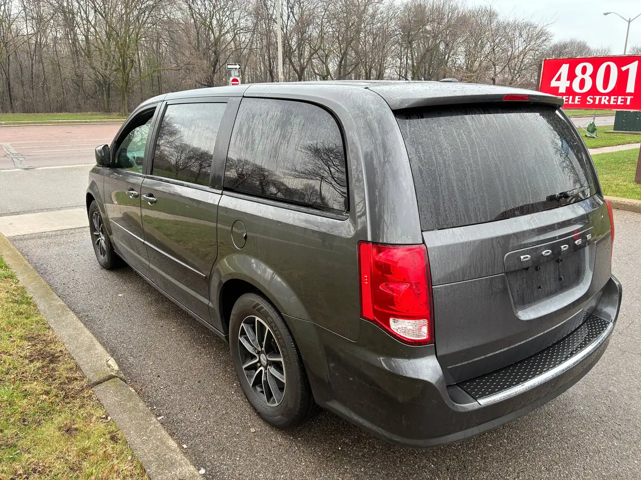 Dodge Grand Caravan fotografie Dodge Grand Caravan